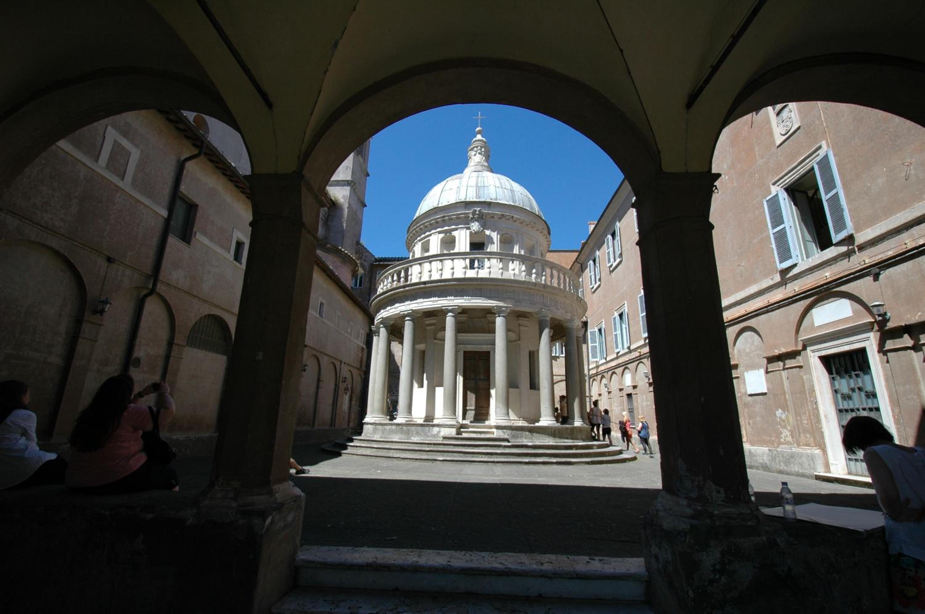 HISTORICAL CENTER ROME NAVONA AC 2 ROOMS HOLY DOOR VATICAN 5 MINUTES ON WALk