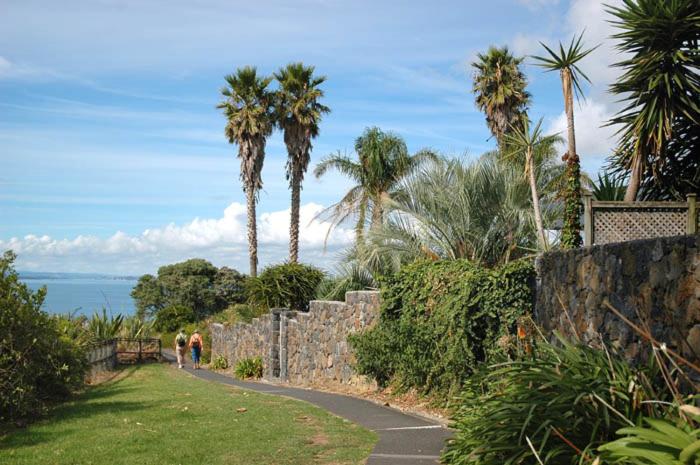 Sea La Vie in the Bays