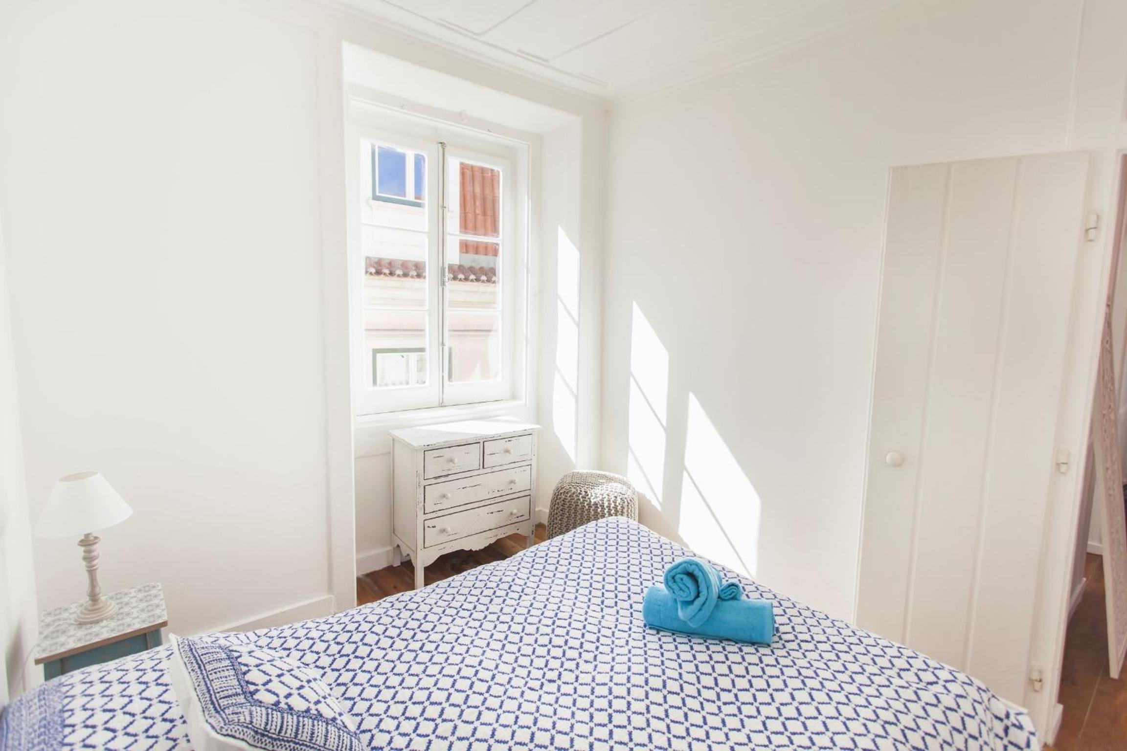 Bairro Alto Living 2BDR Duplex by LovelyStay view 5