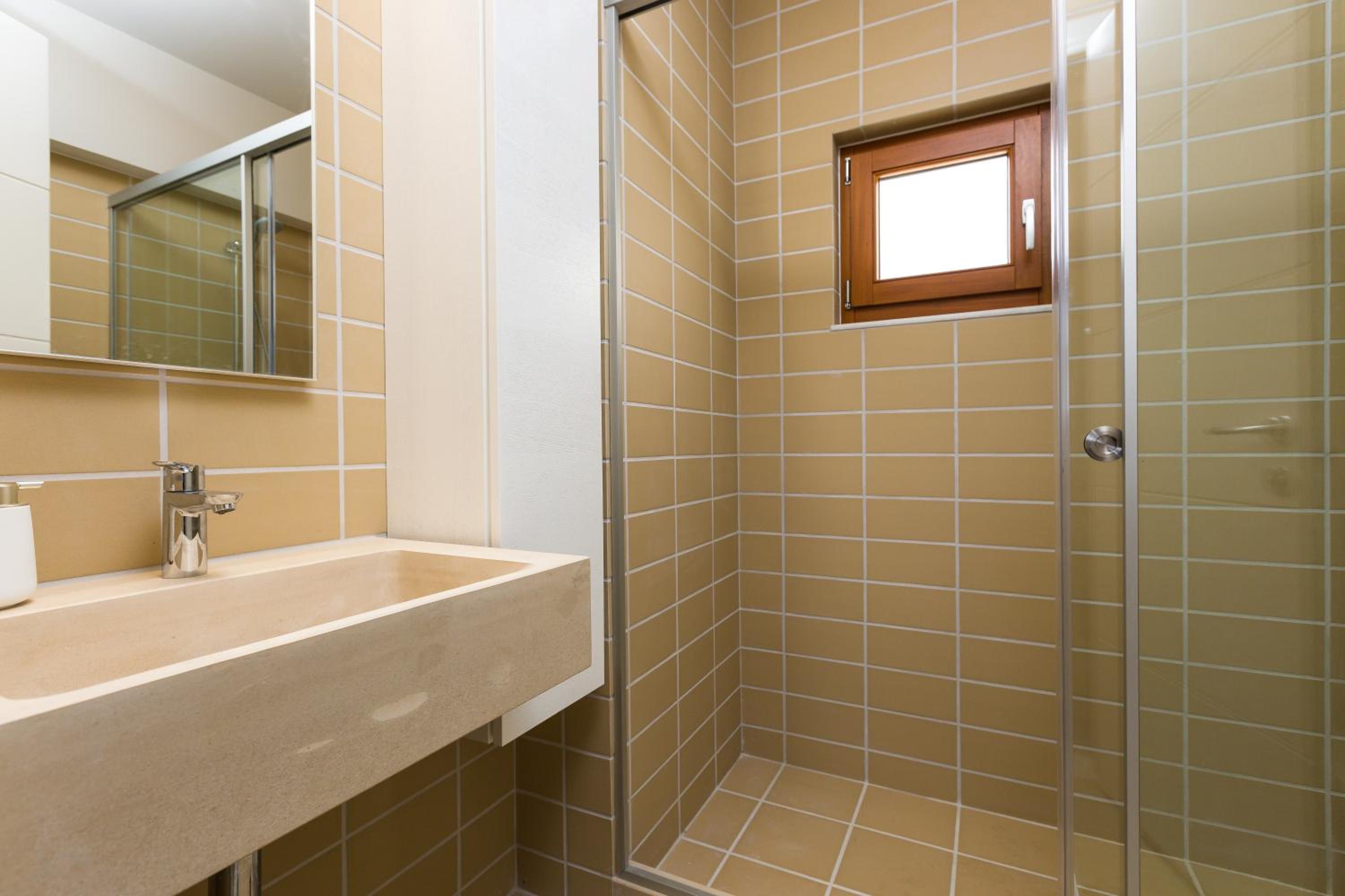 Mikro Livadi Special Lodges - Has an Eco Salt water pool - 150m from the beach