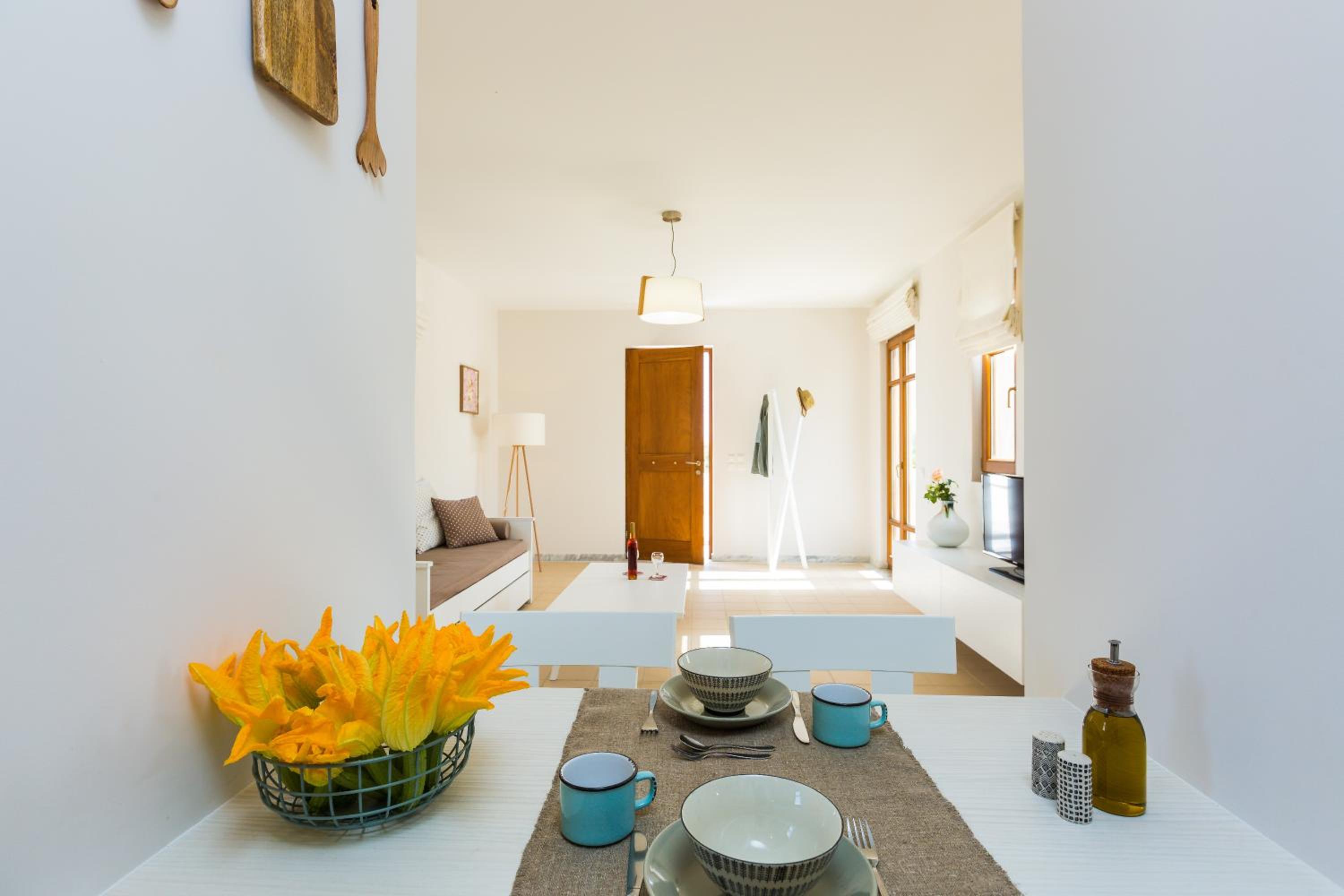 Mikro Livadi Special Lodges - Has an Eco Salt water pool - 150m from the beach