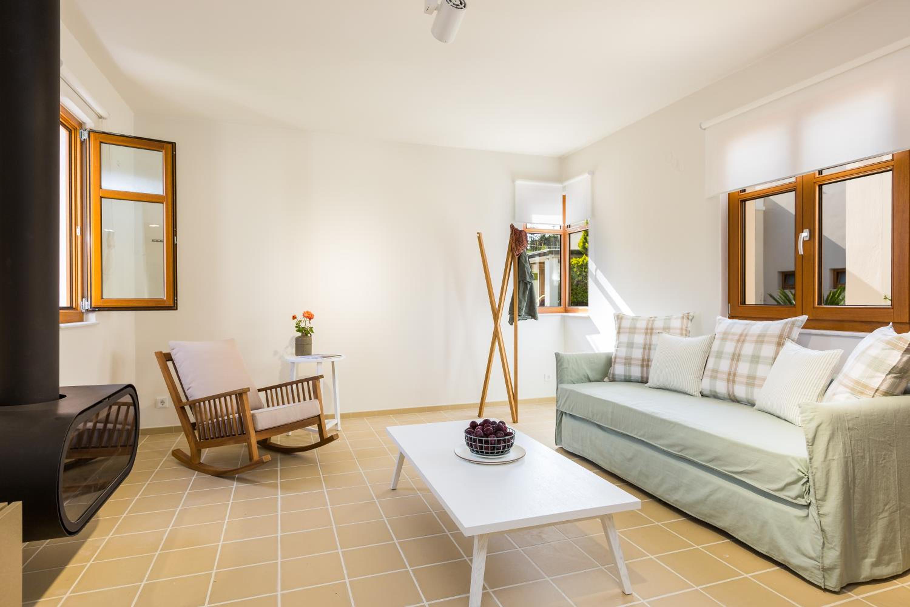 Mikro Livadi Special Lodges - Has an Eco Salt water pool - 150m from the beach