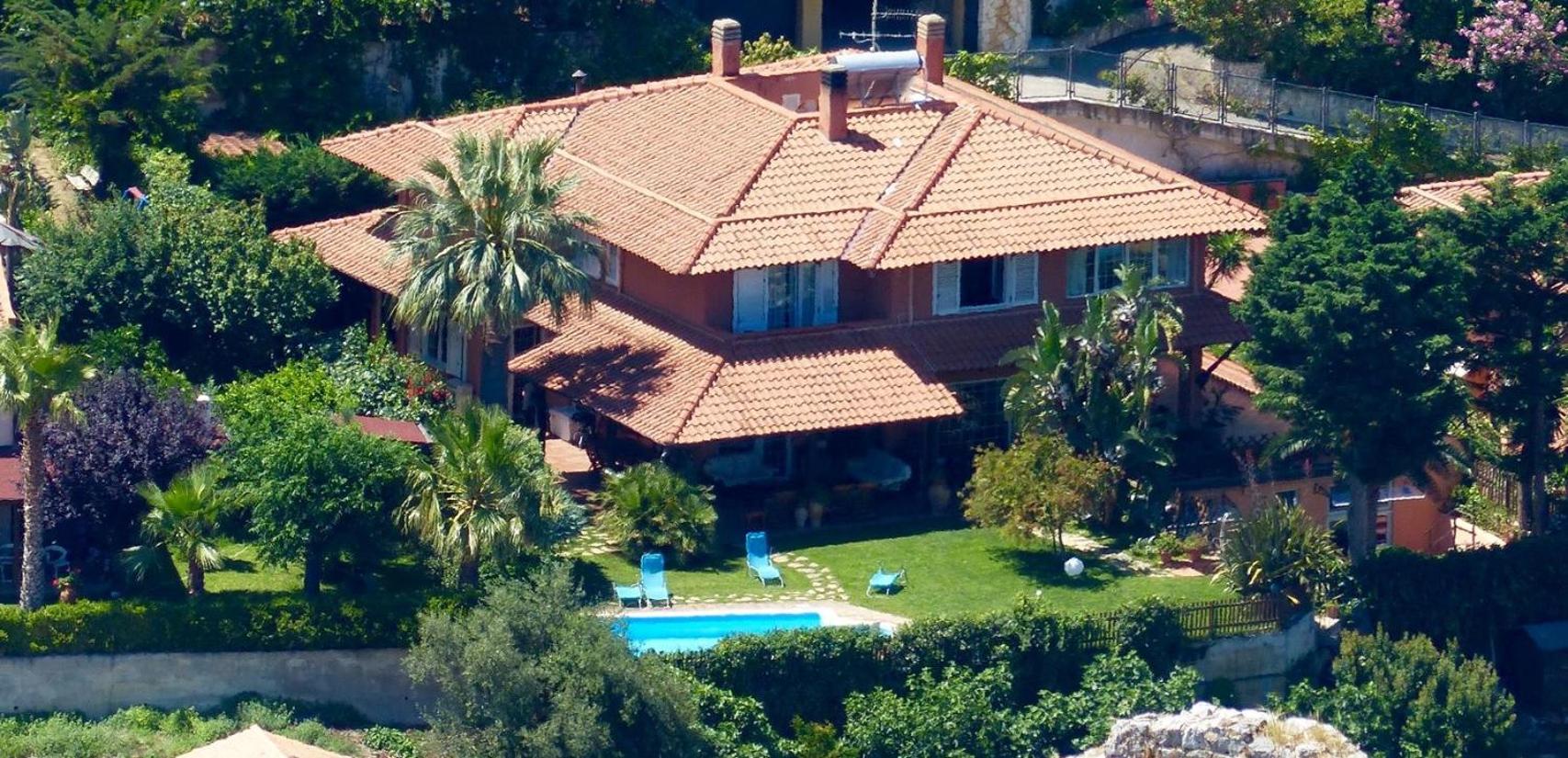 Villa Di Giorgi Apartments view 4