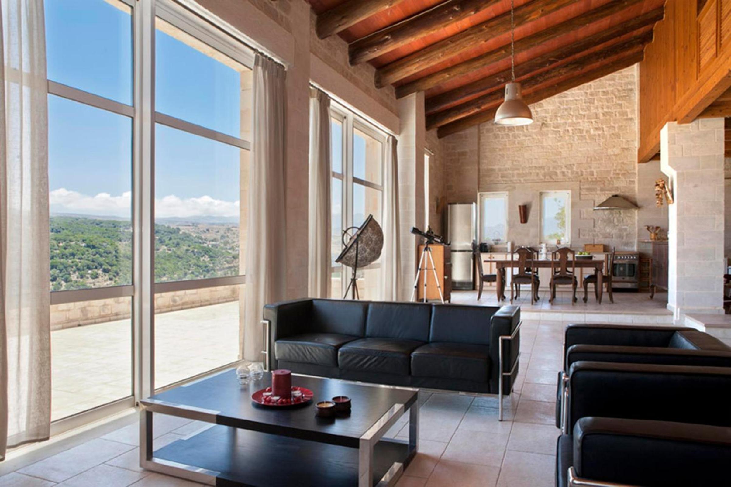 Stone Built Private villa Limeri with pool, BBQ & Shaded Patio