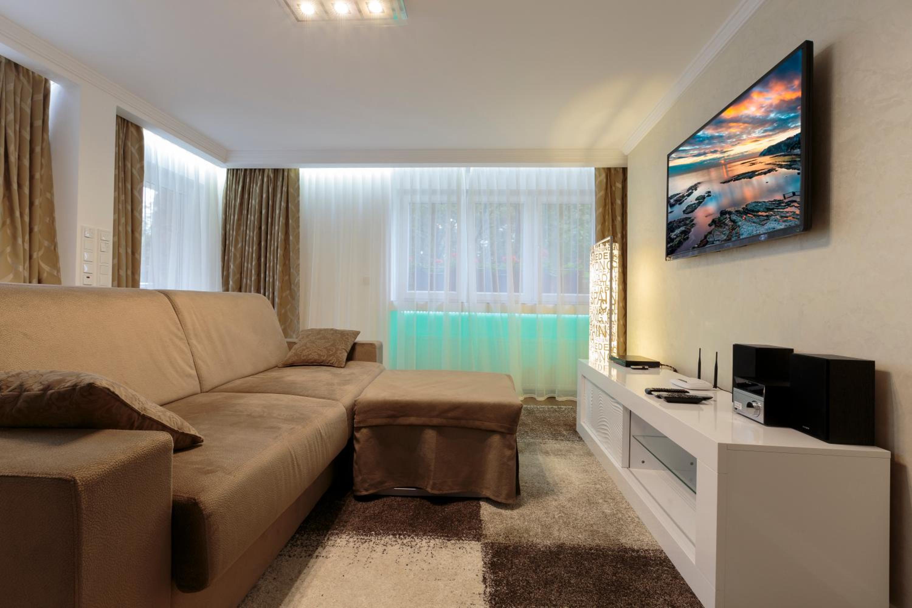 The Queen Luxury Apartments - Villa Vinicia