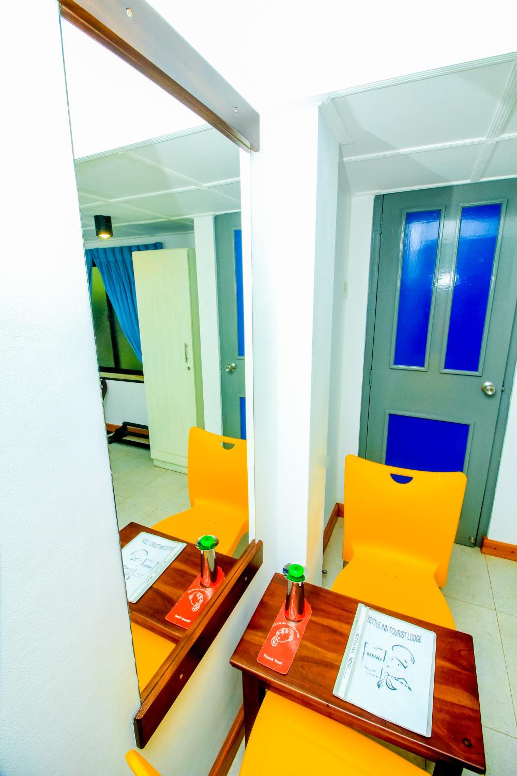 Settle Inn Tourist Lodge