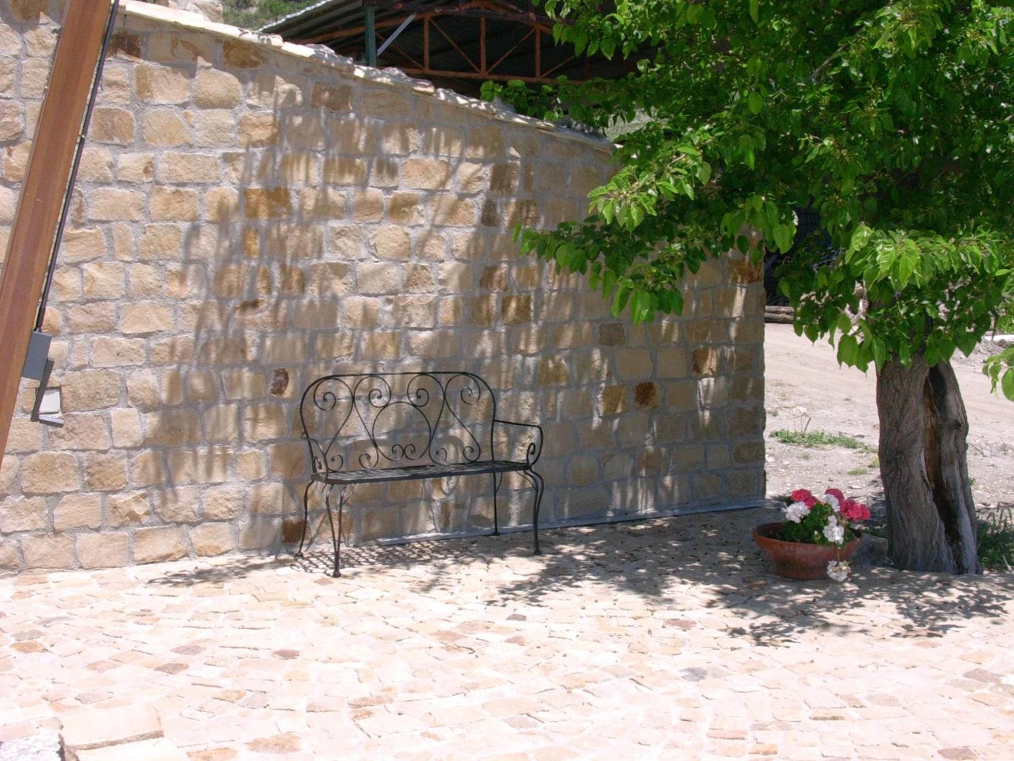 Photo 44