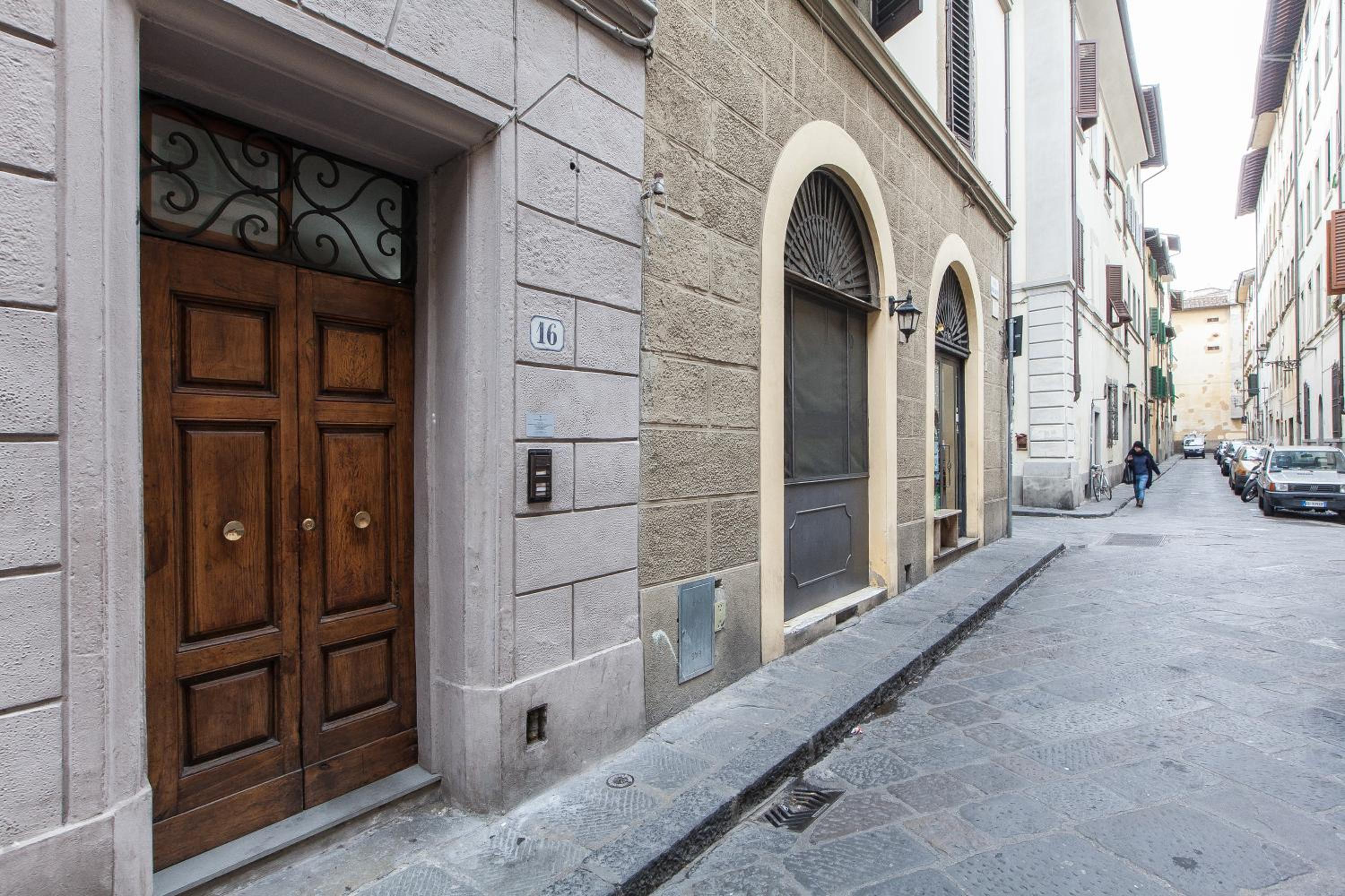 Boheme Apartment by Mamo Florence