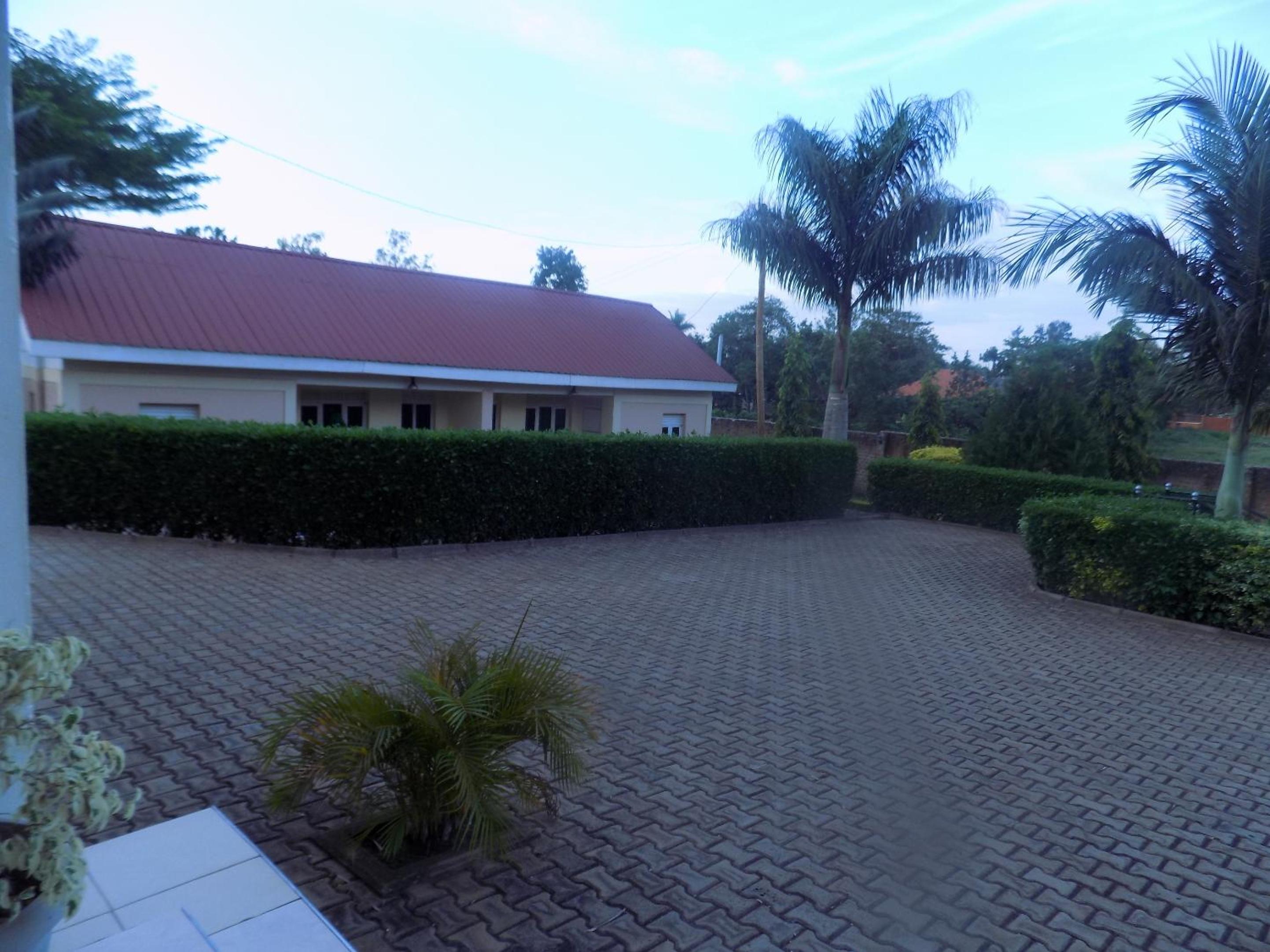 Dream Palace Hotel Mbale