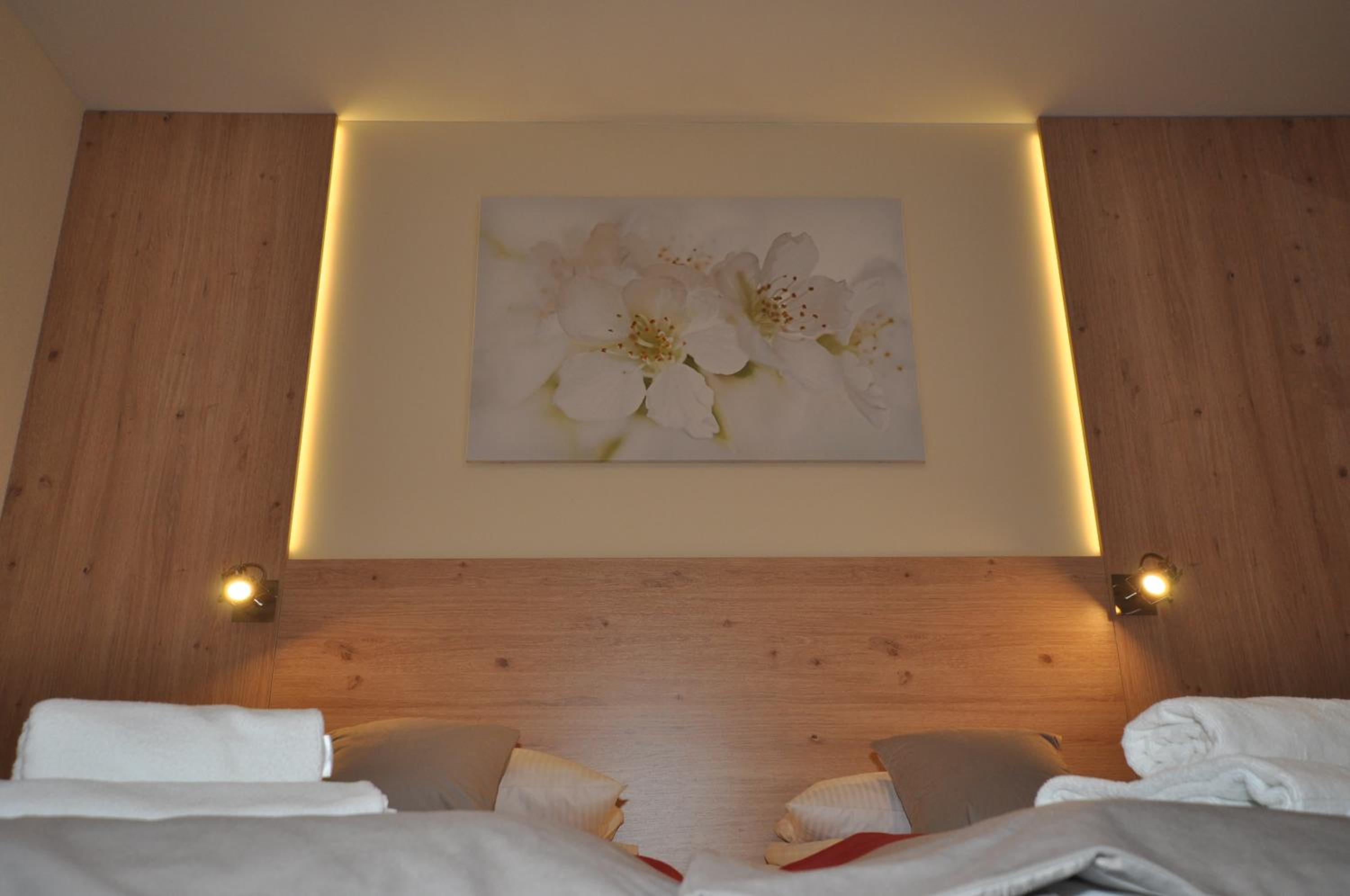 Pass Hotel view 5