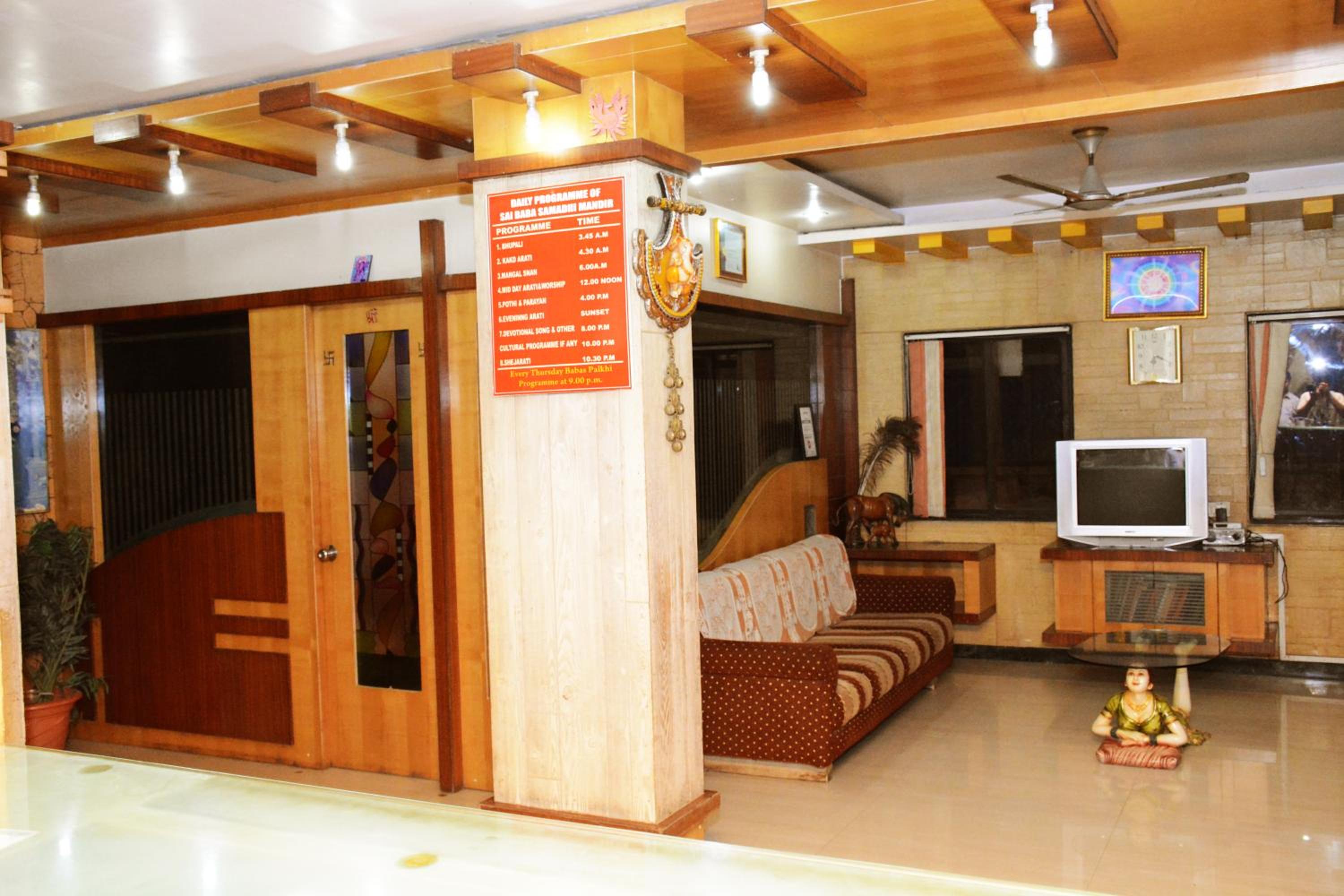 Shirdi Vacations - Hotel Sai Varsha - Property Image 2