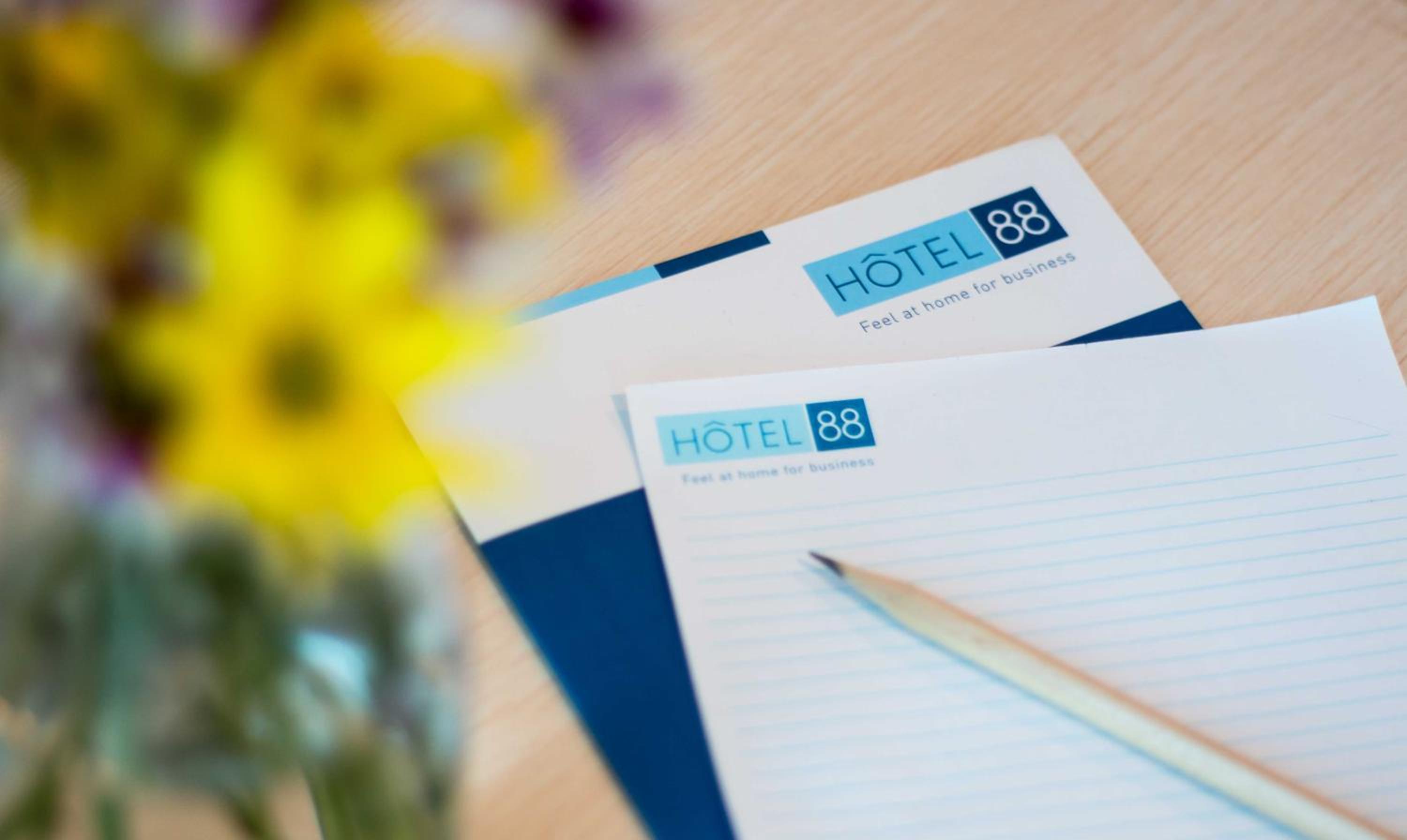 Hotel 88 Mangga Besar 62 - Best Breakfast - Near By Ancol And Government Center