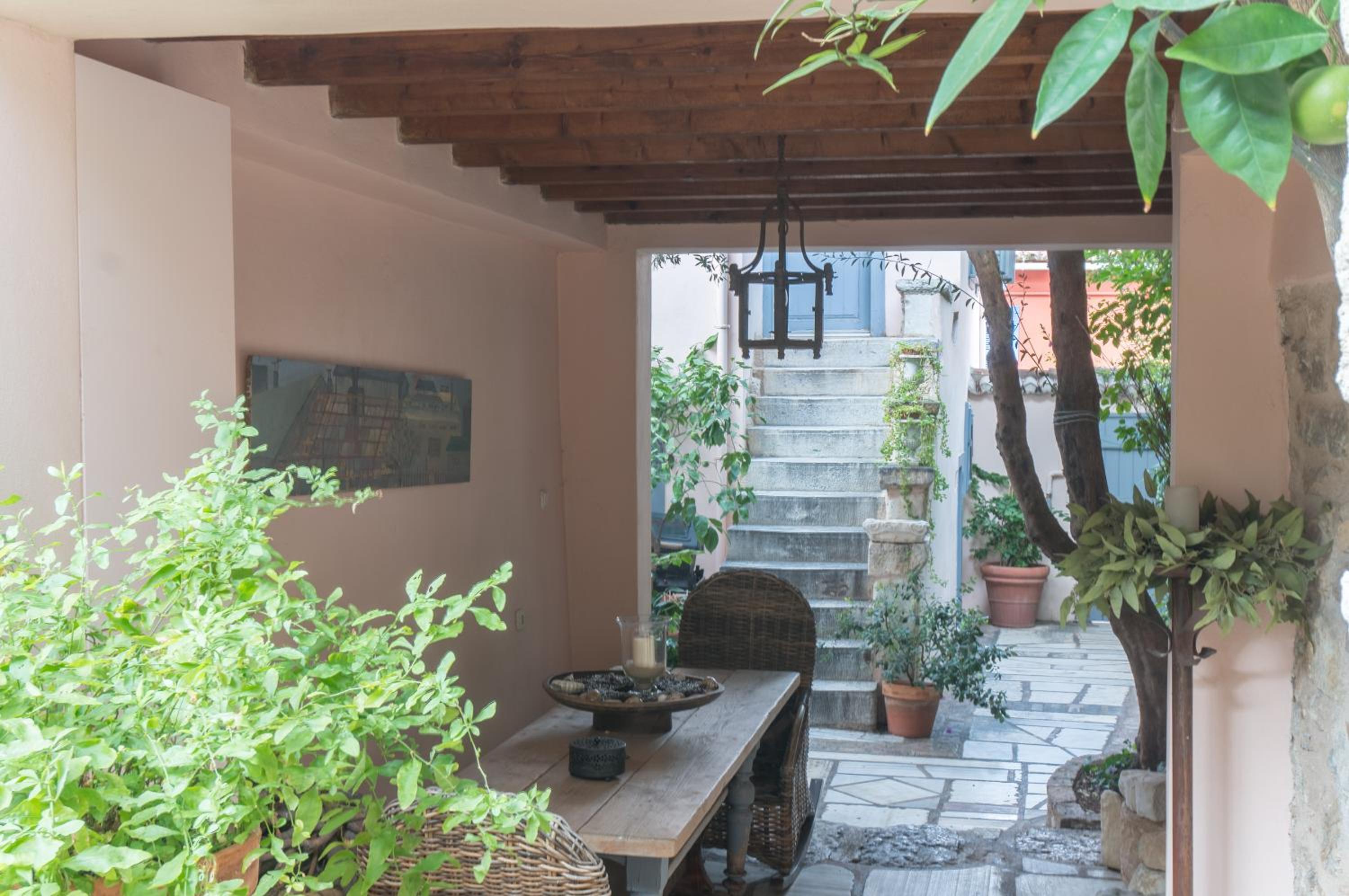 Acropolis Villa in Plaka