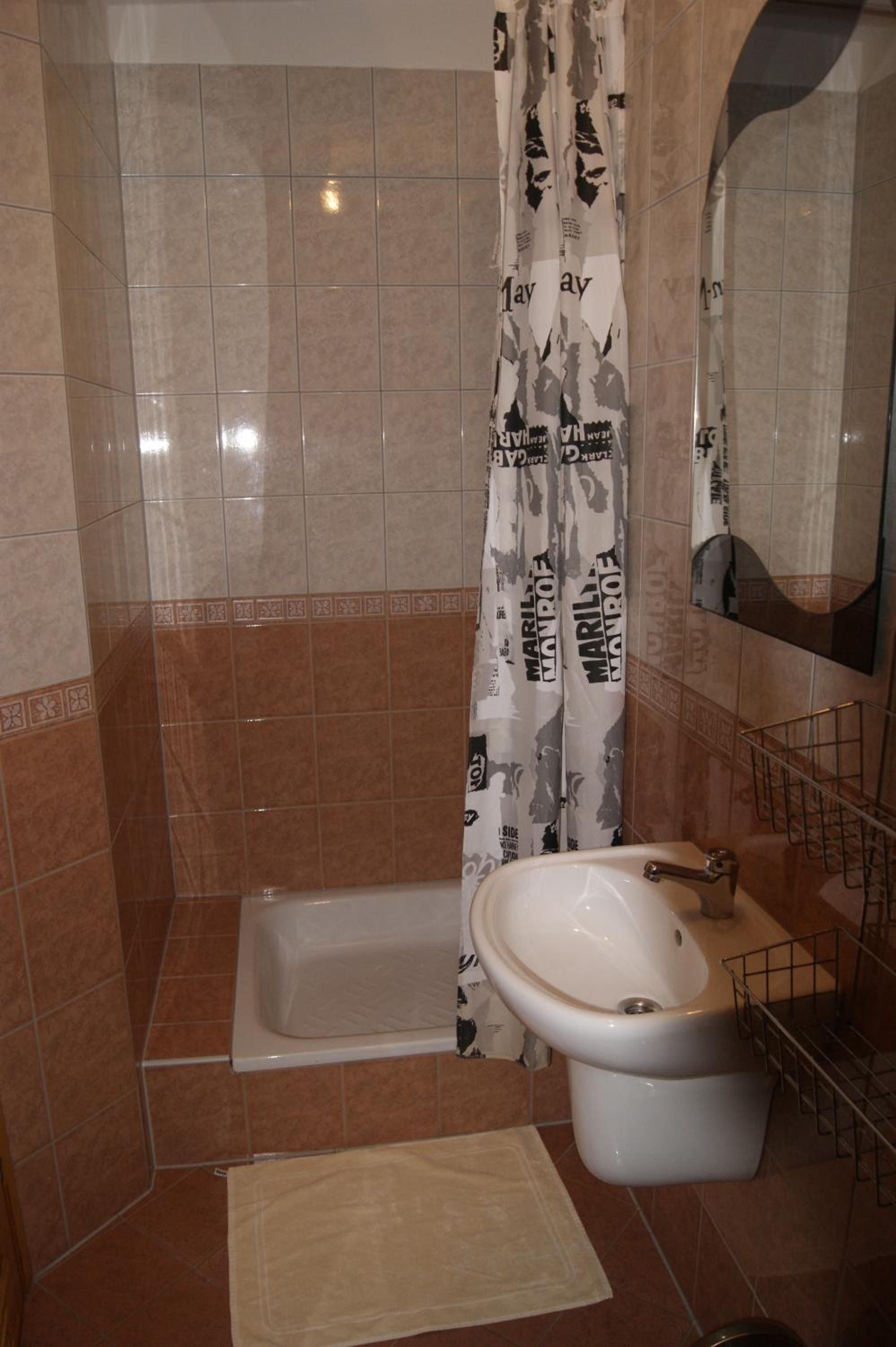 Photo 52