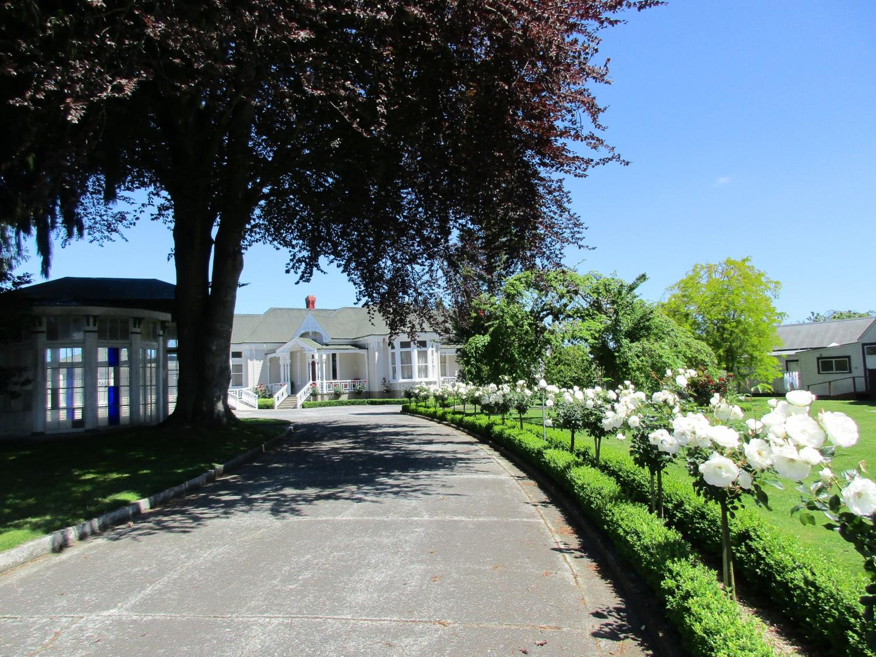 Valmai House & Motel Cambridge