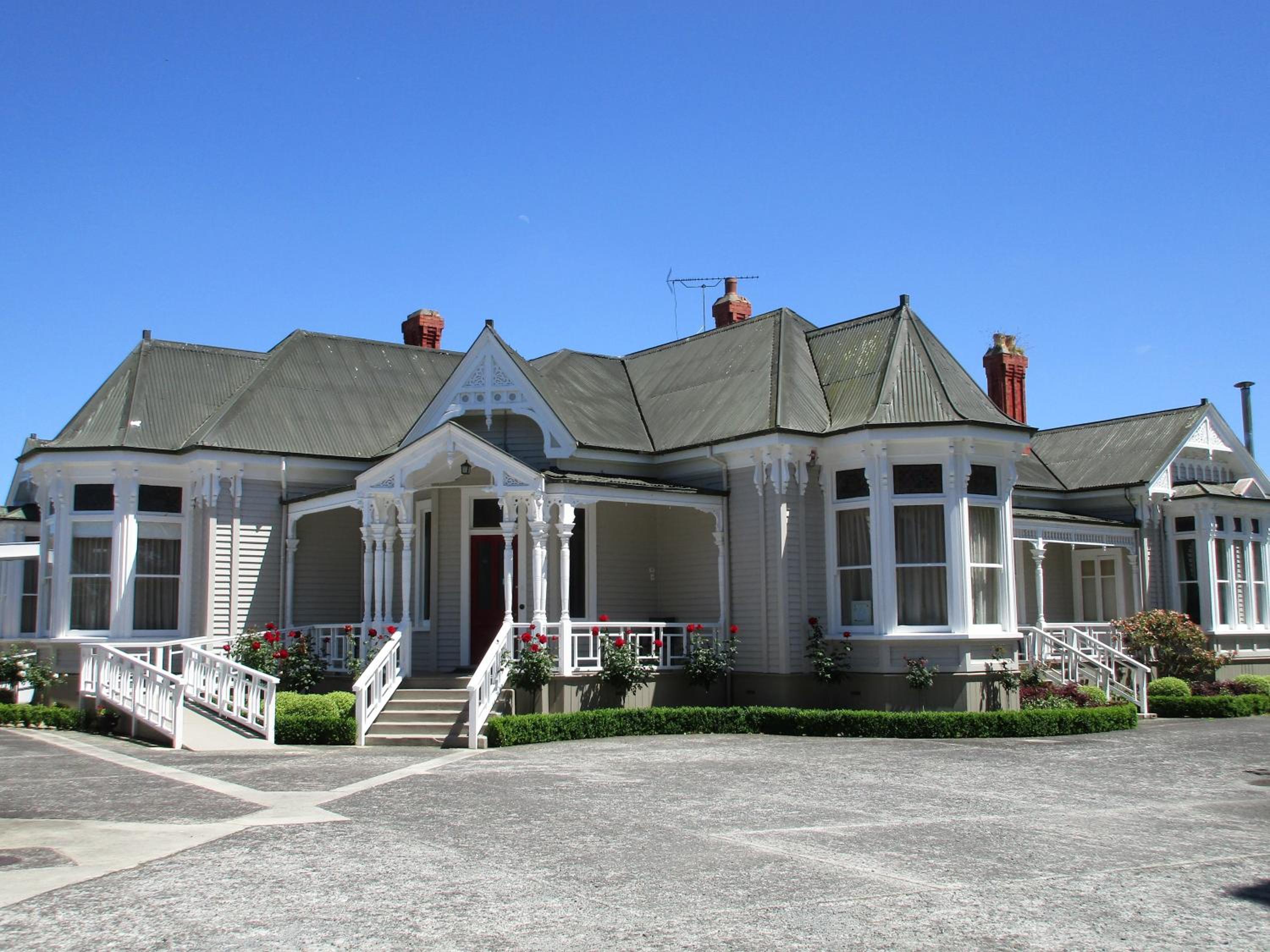 Valmai House & Motel Cambridge