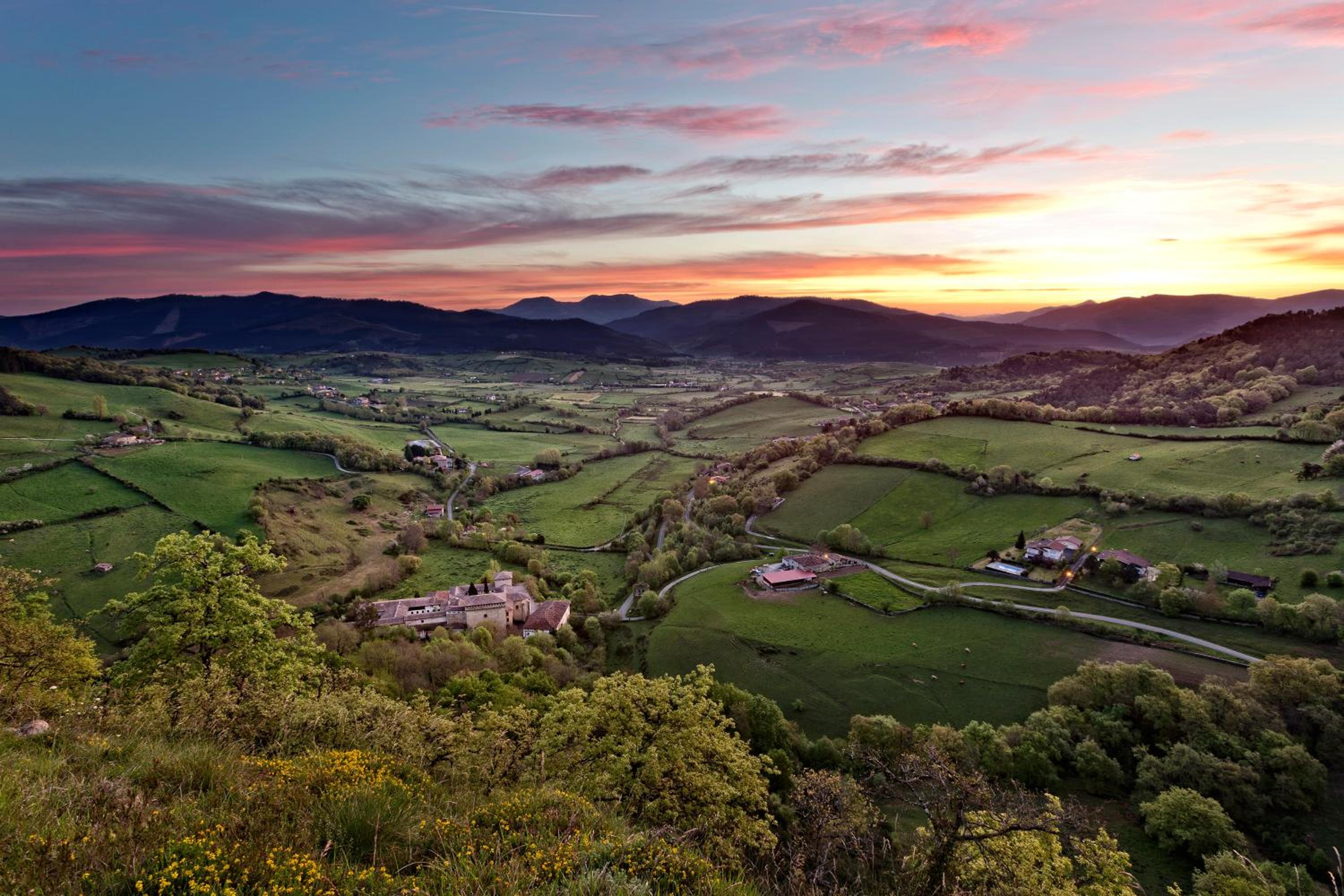 Izalde view 3