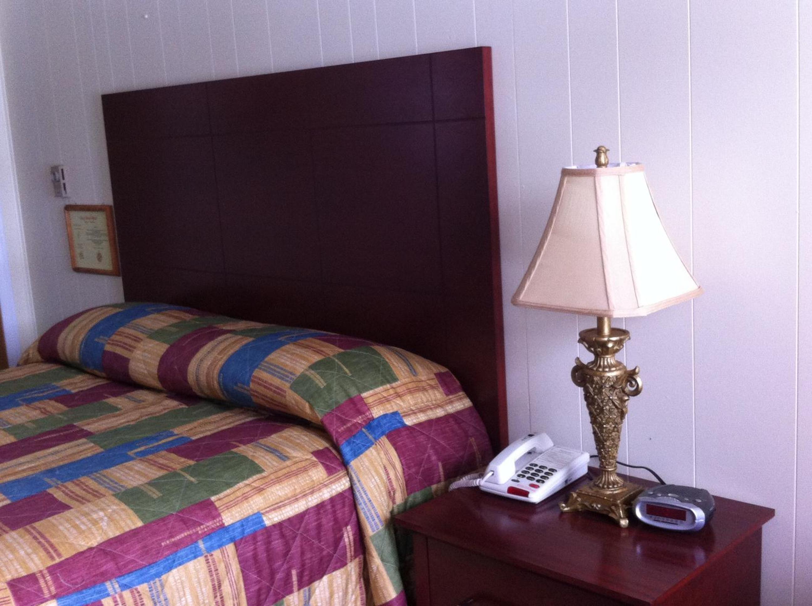 Deep River Motel