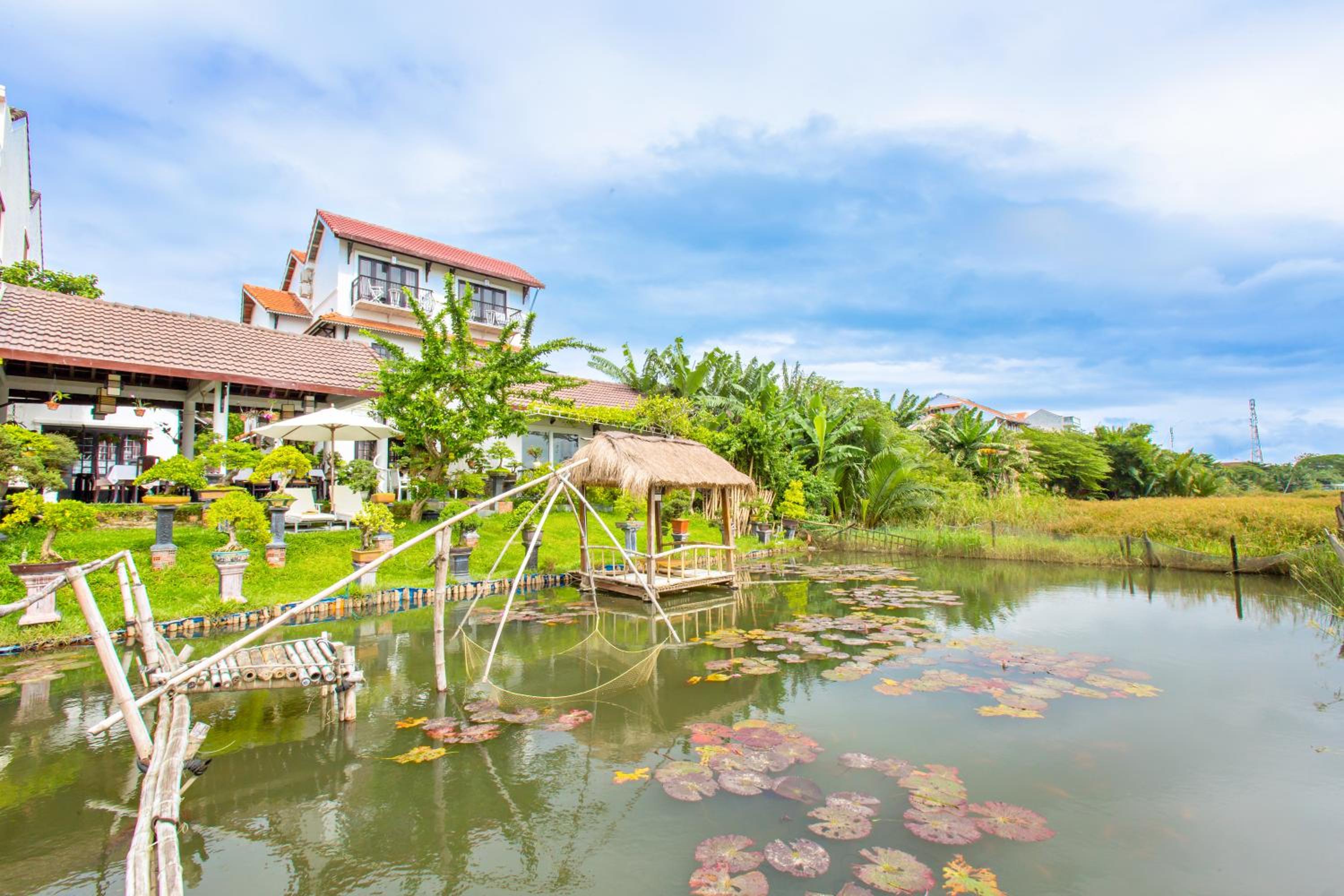 Riverside Impression Villa
