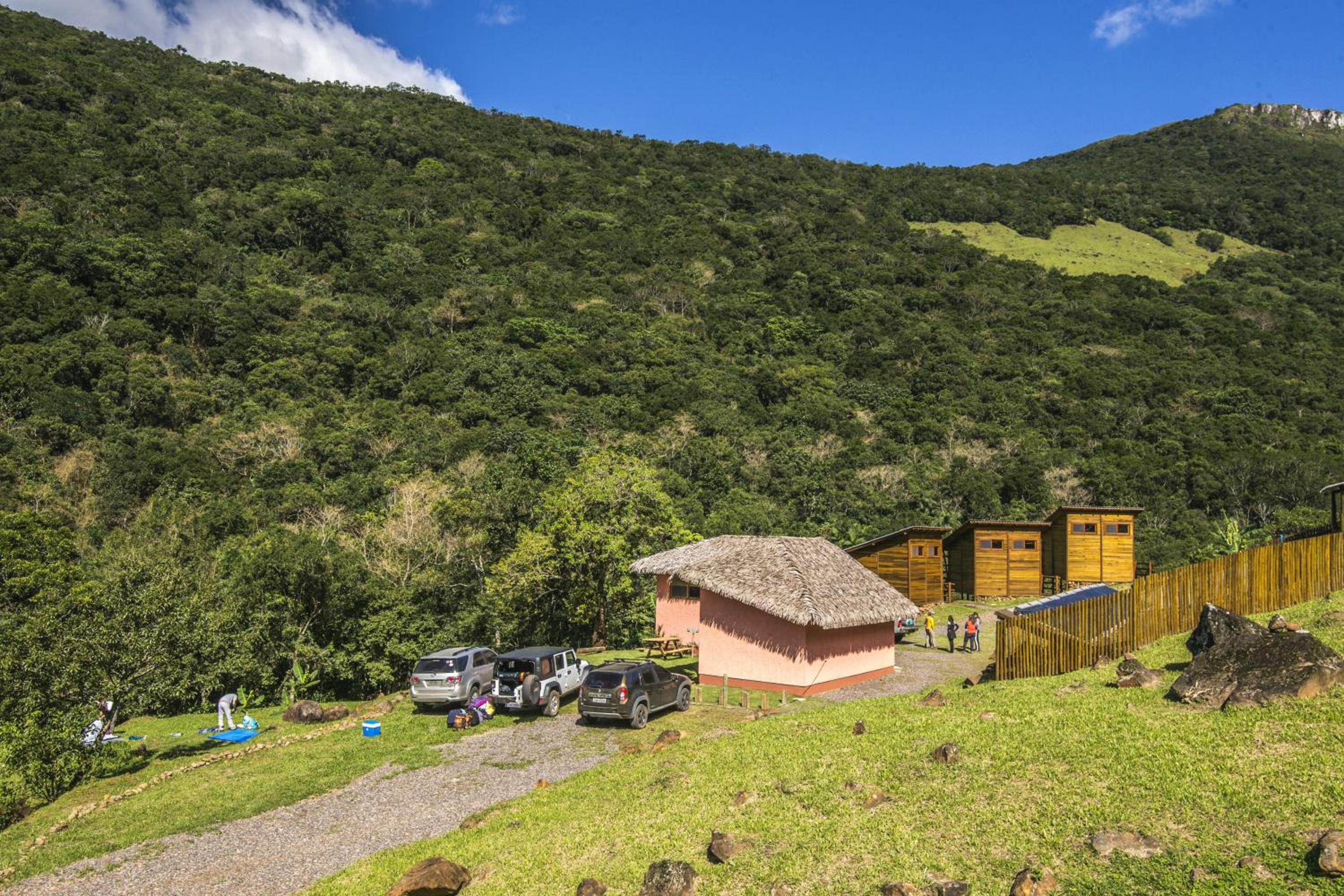 Cachoeira dos Borges Cabanas e Parque