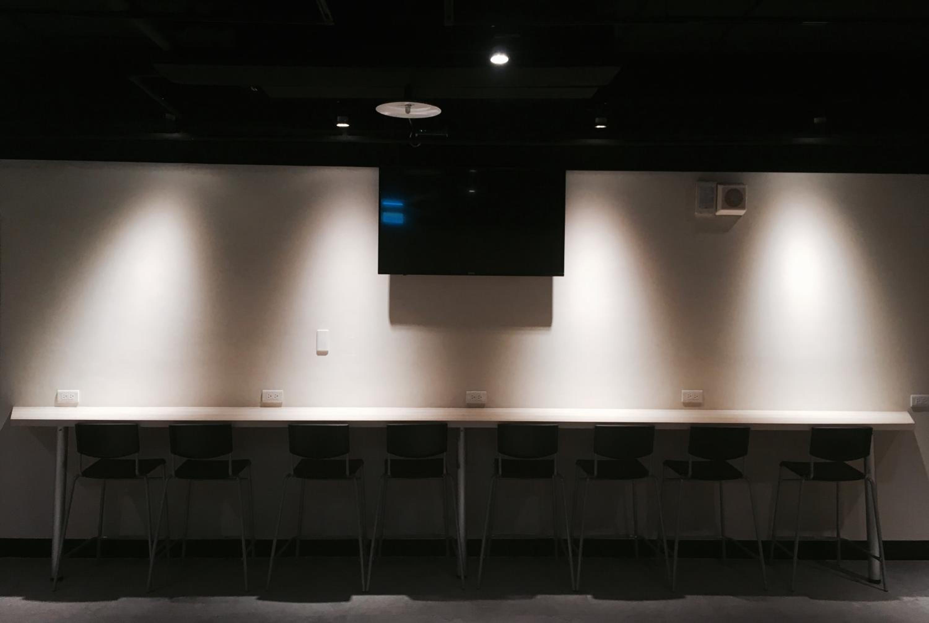 Cavemen Hostel Taipei Station Youth Branch