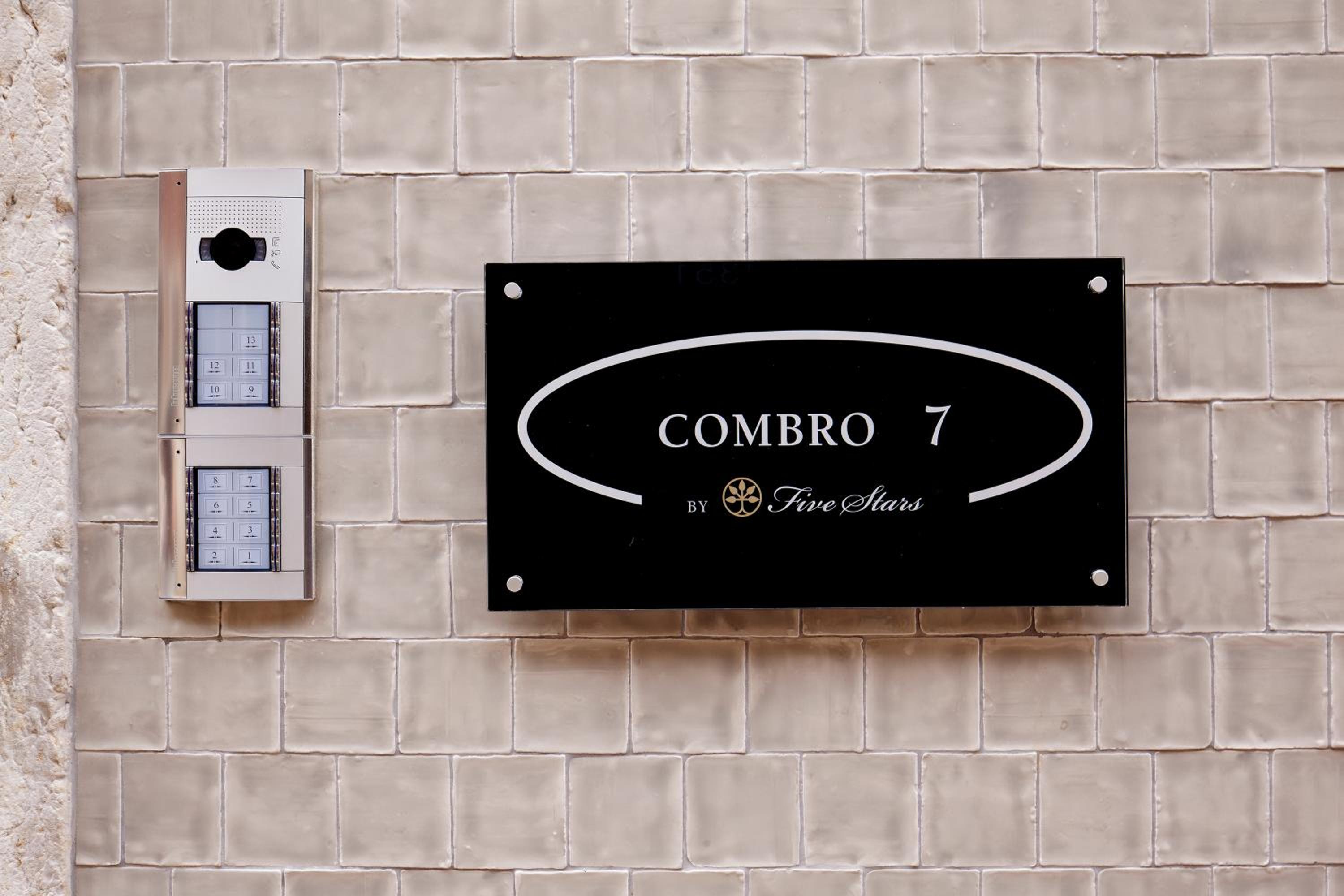 Lisbon Five Stars Apartments Combro 7