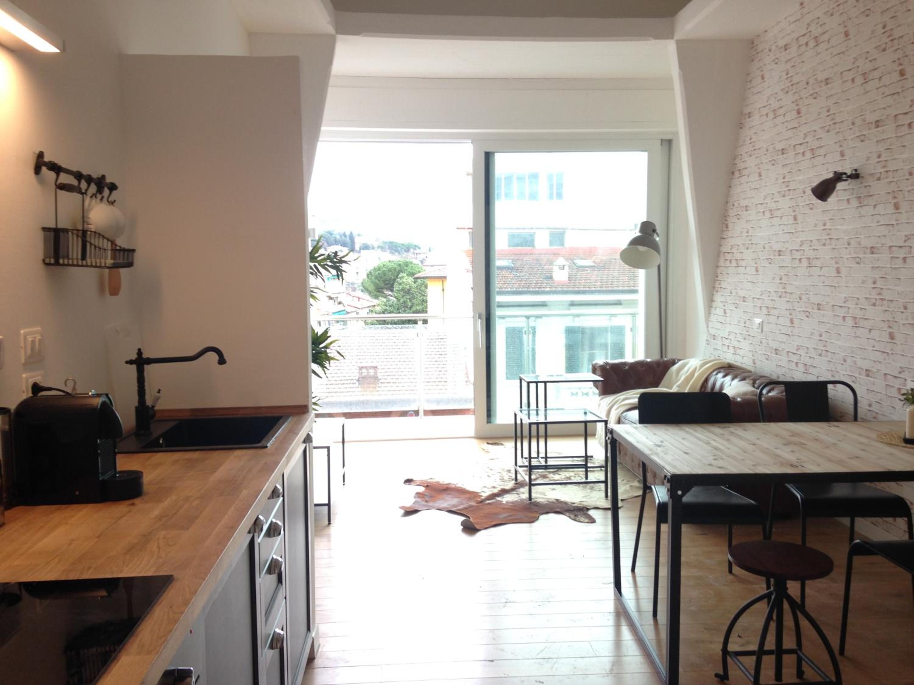 Industia Loft Apartment