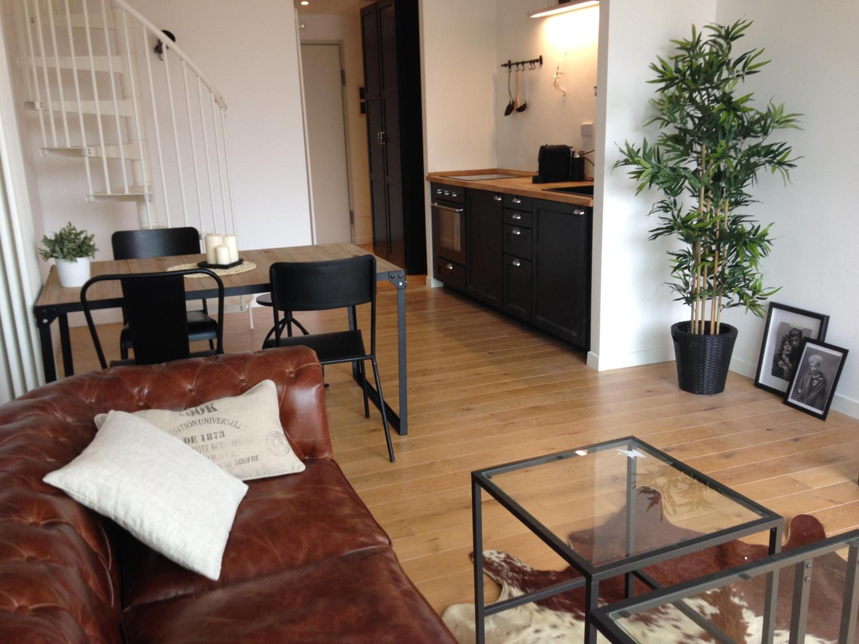 Industia Loft Apartment