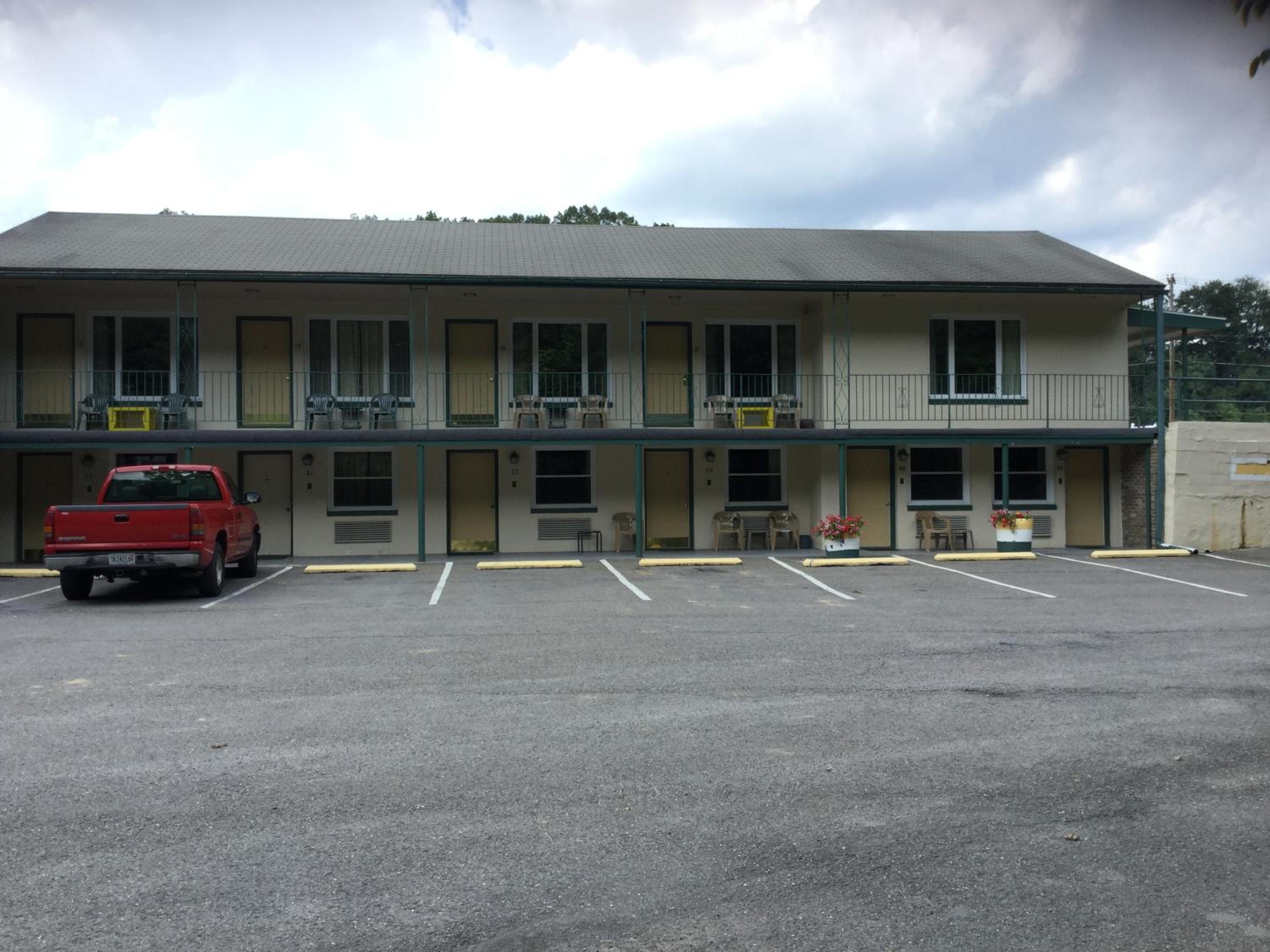 Mahoning Inn