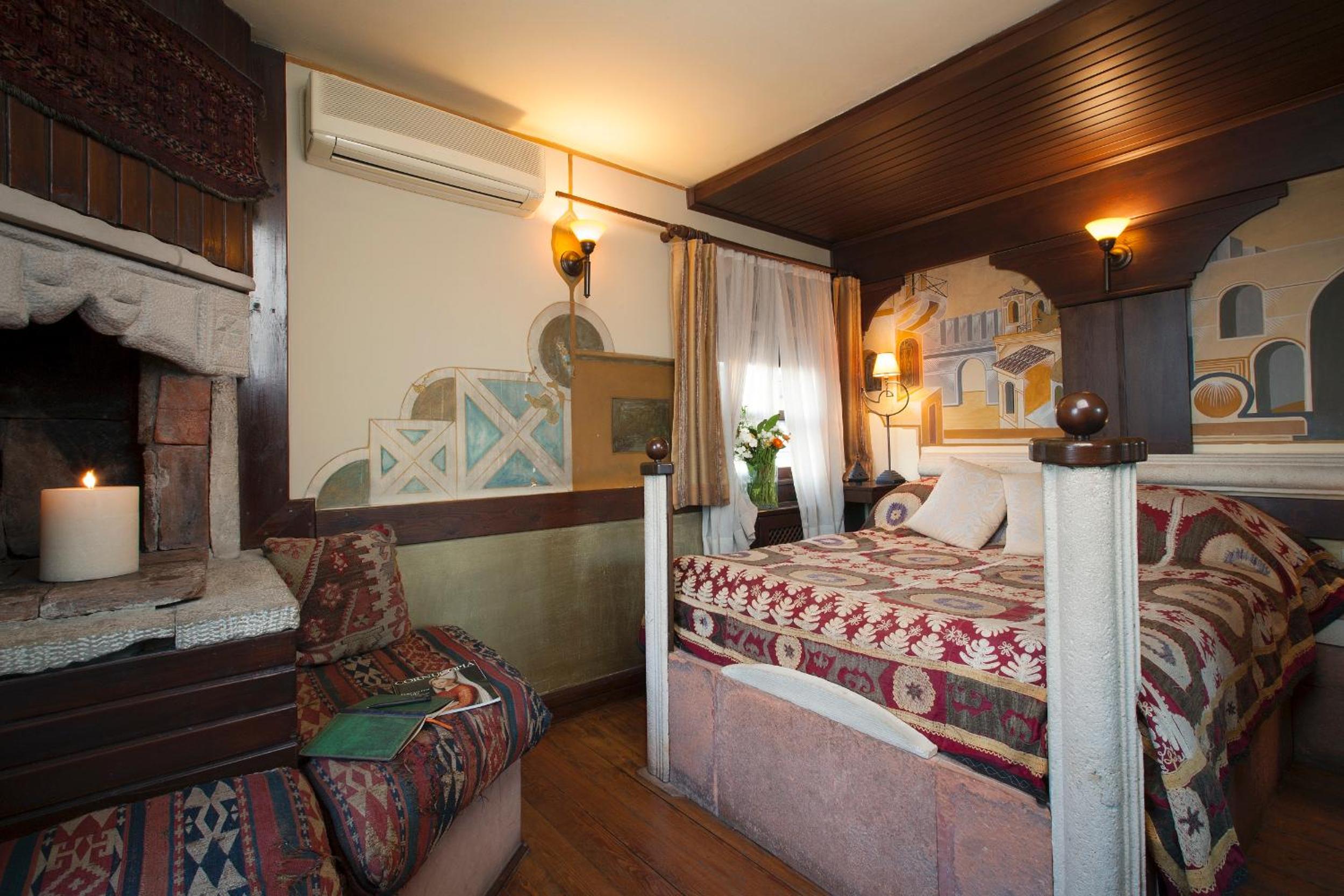 Hotel Empress Zoe - Image 58