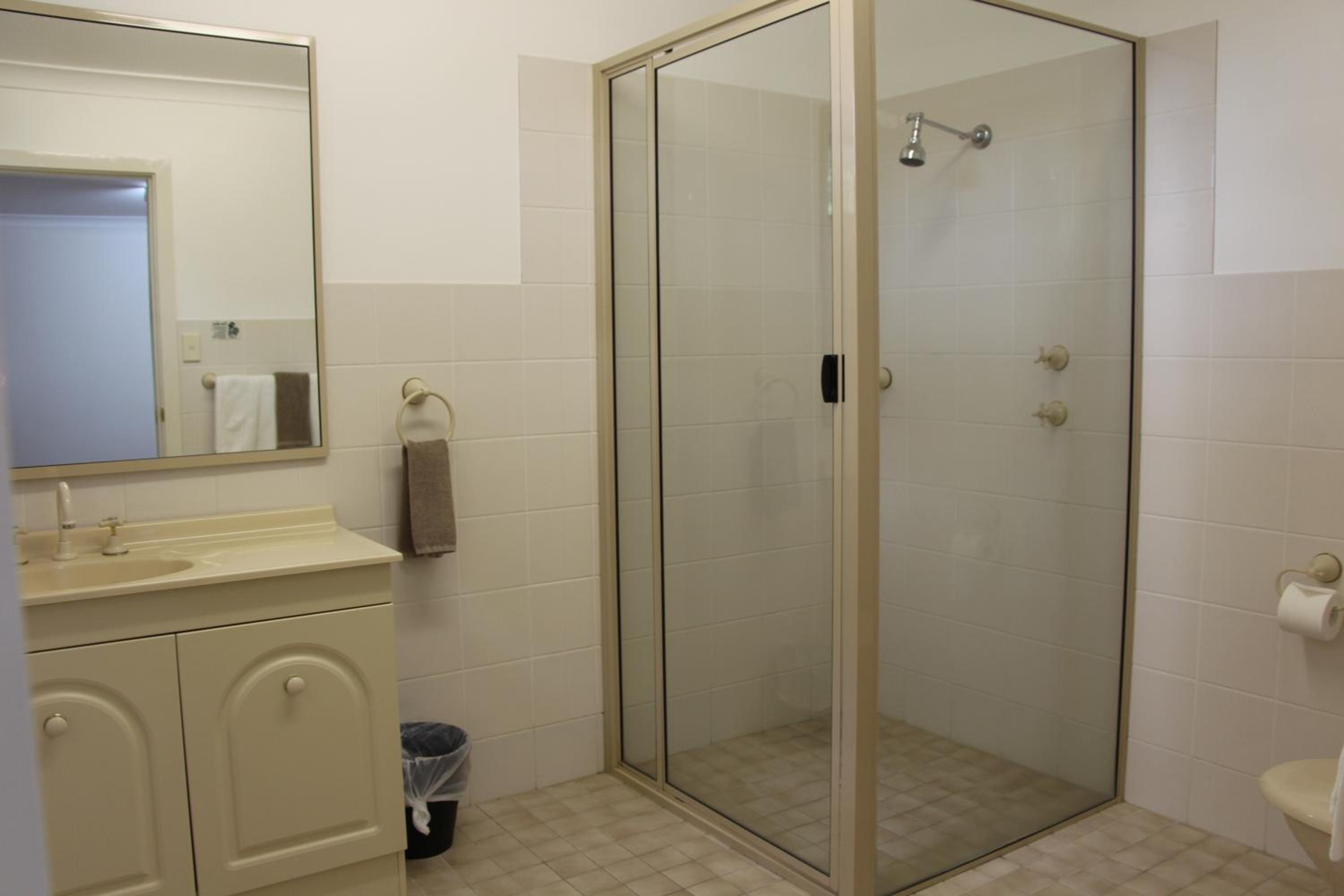 The Pioneer Way Motel