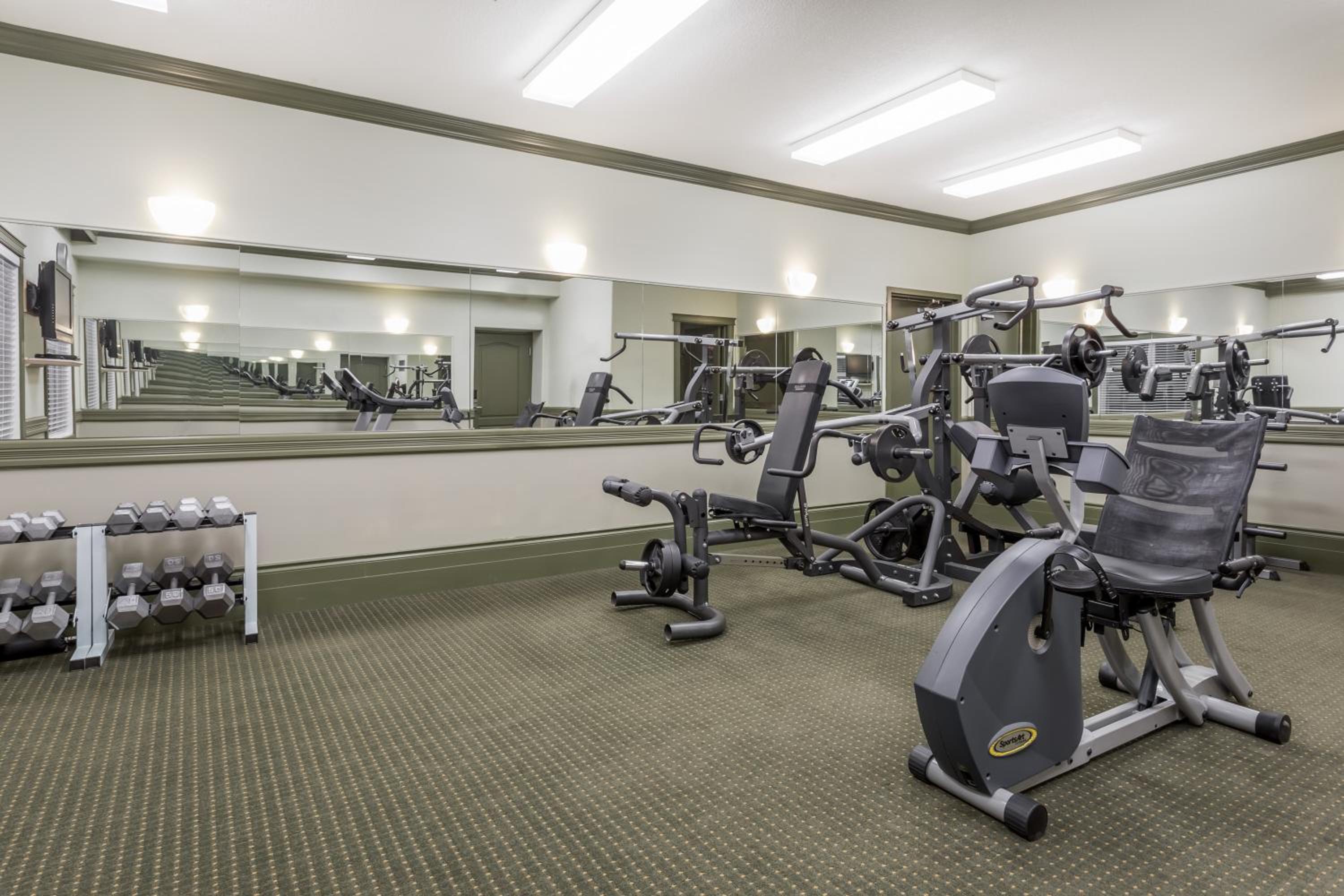 Hinton Vacations - Ramada by Wyndham Hinton - Property Image 10