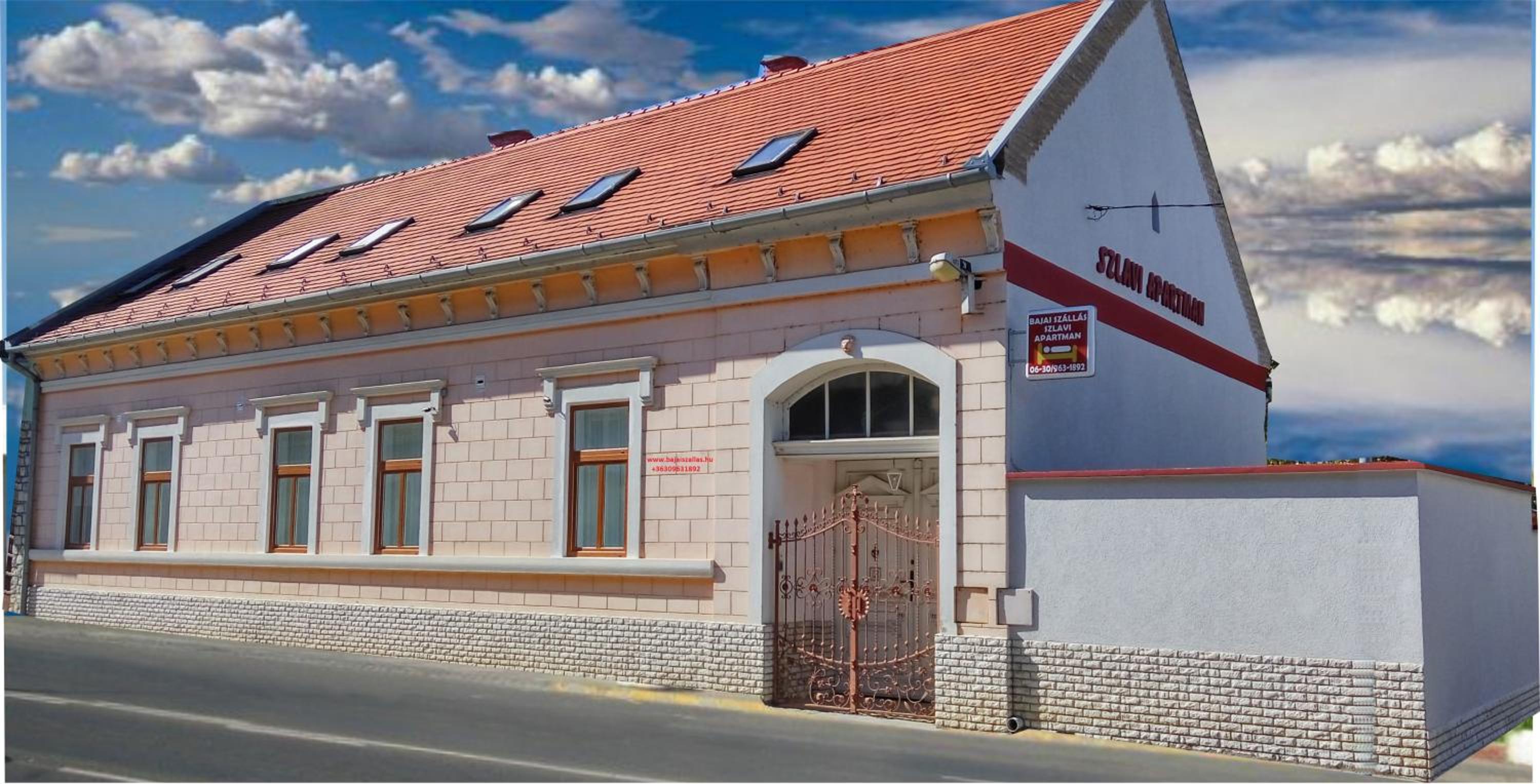 Szlavi Apartman view 2