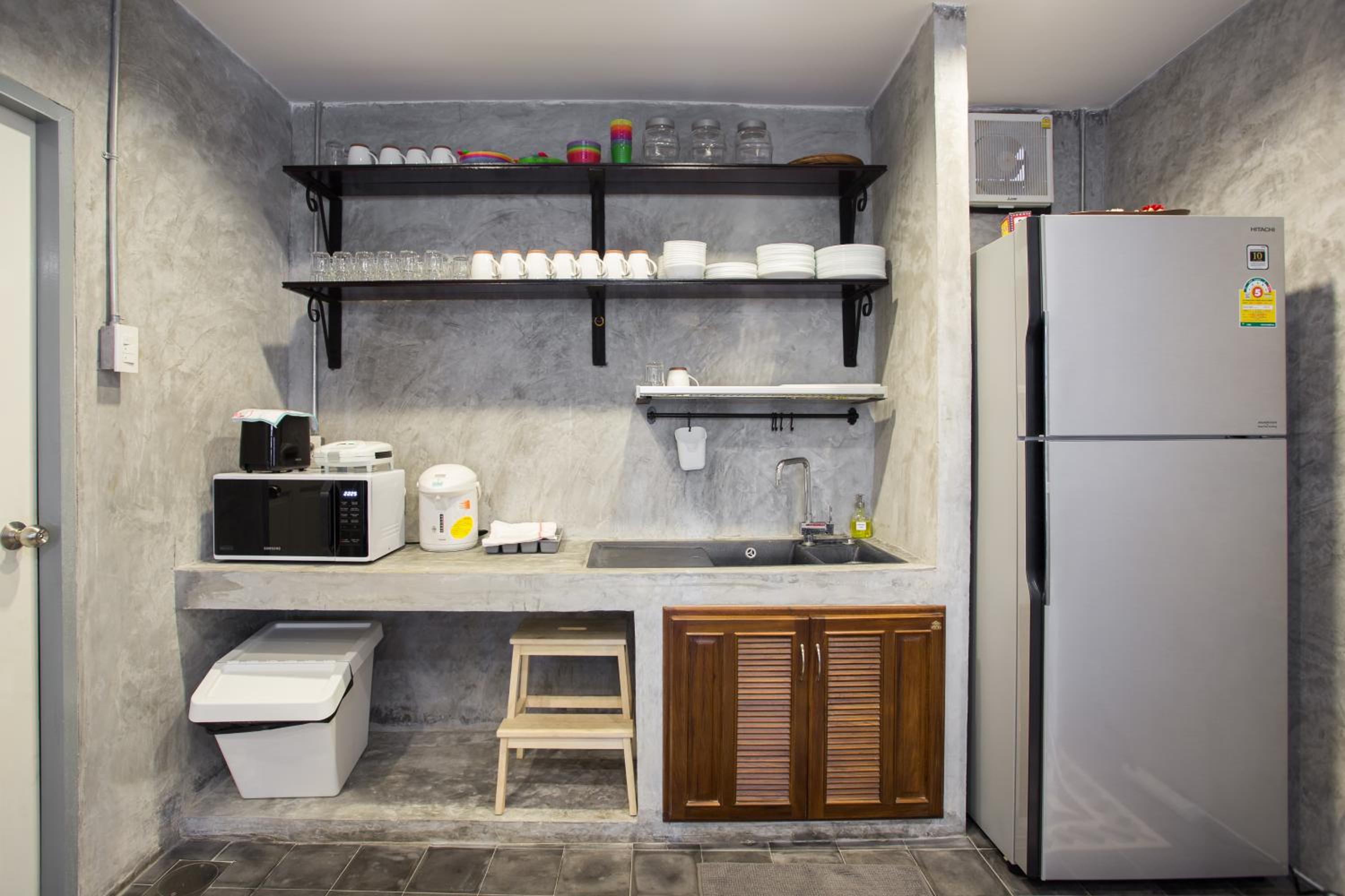 X9Hostel