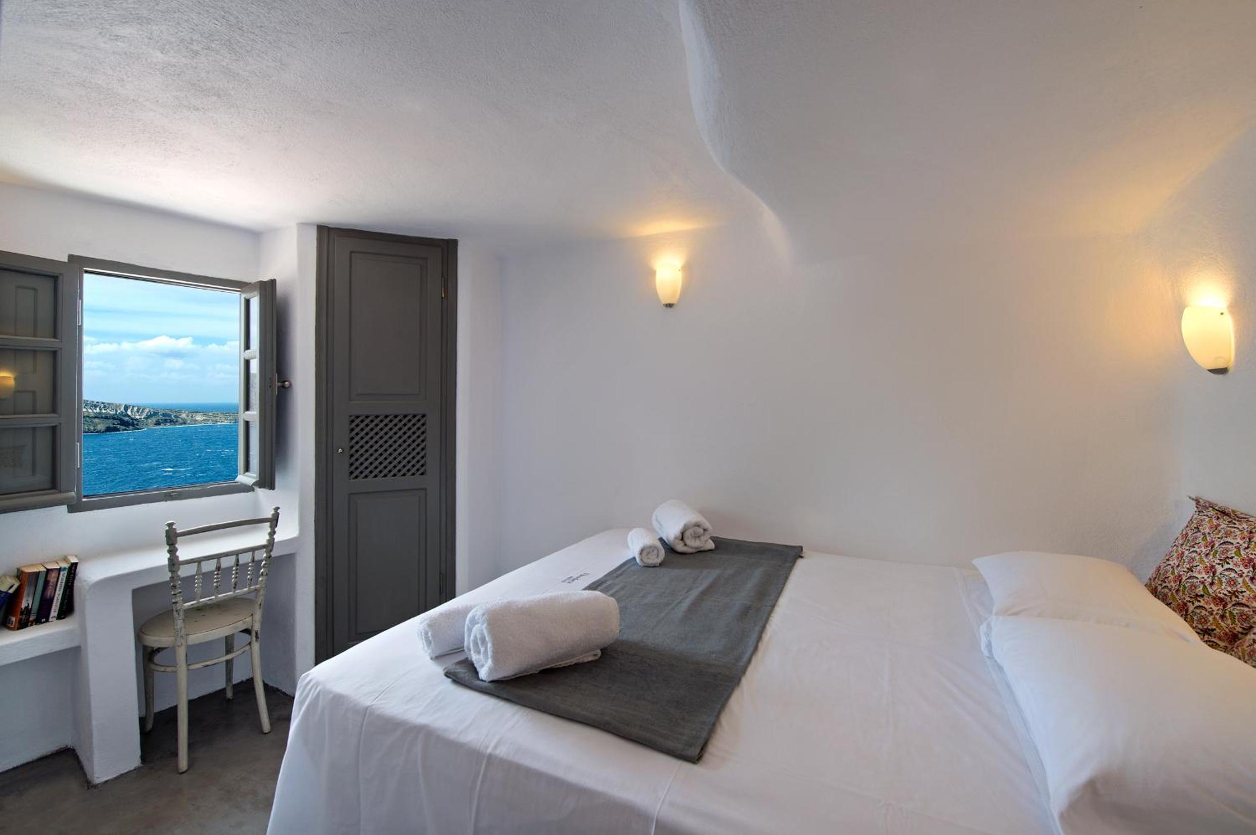Oia Vacations - Theodora Suites - Property Image 2
