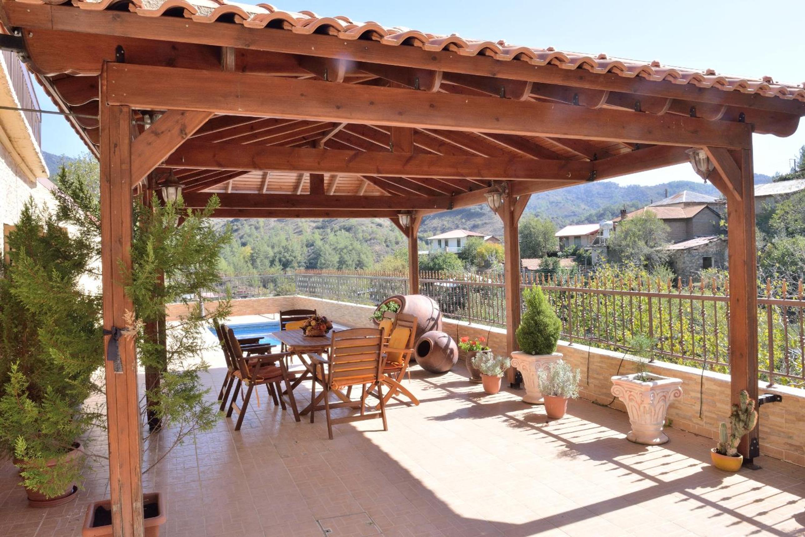 The Love Holiday House
