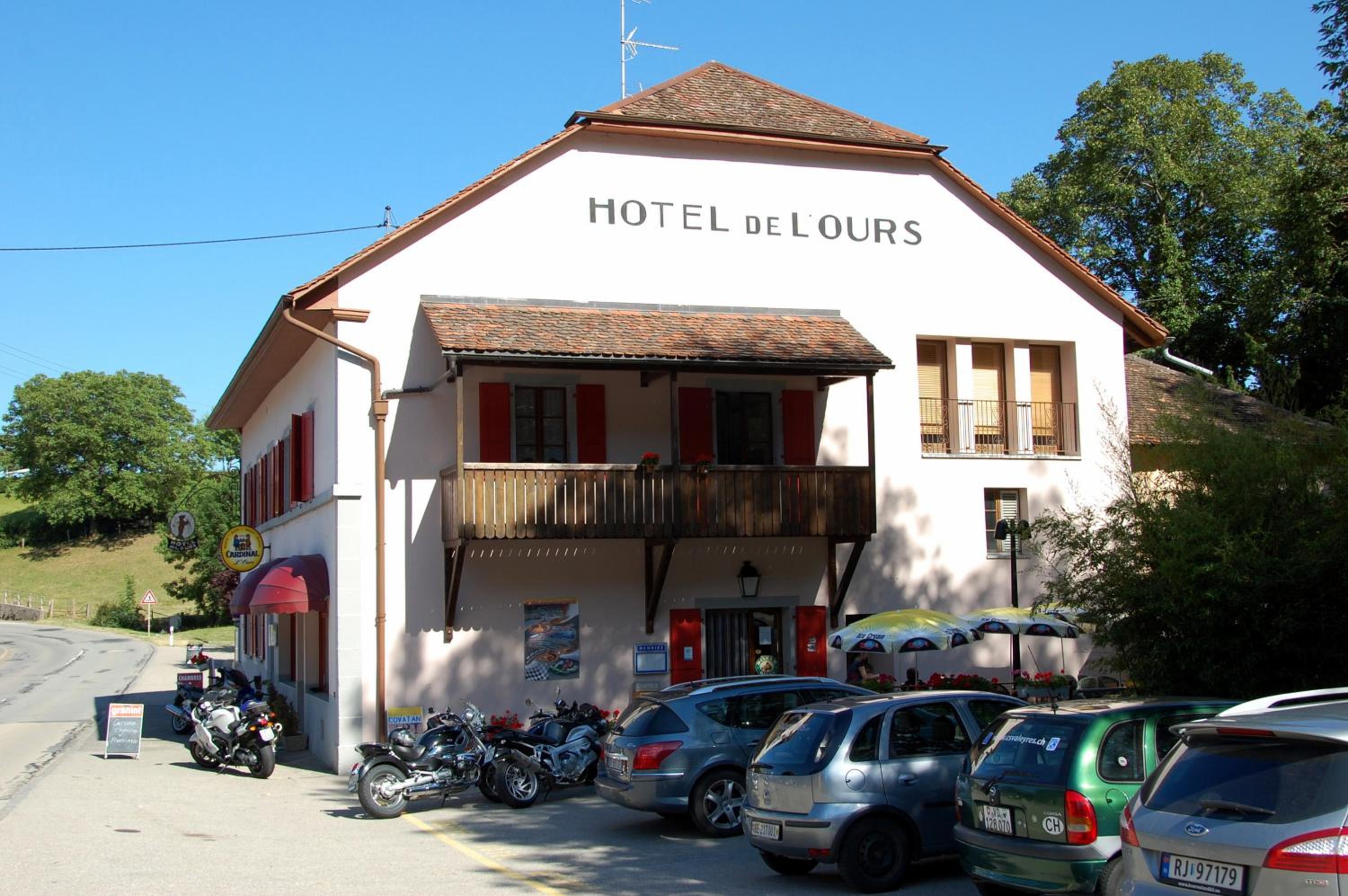 Hôtel de l'ours view 2