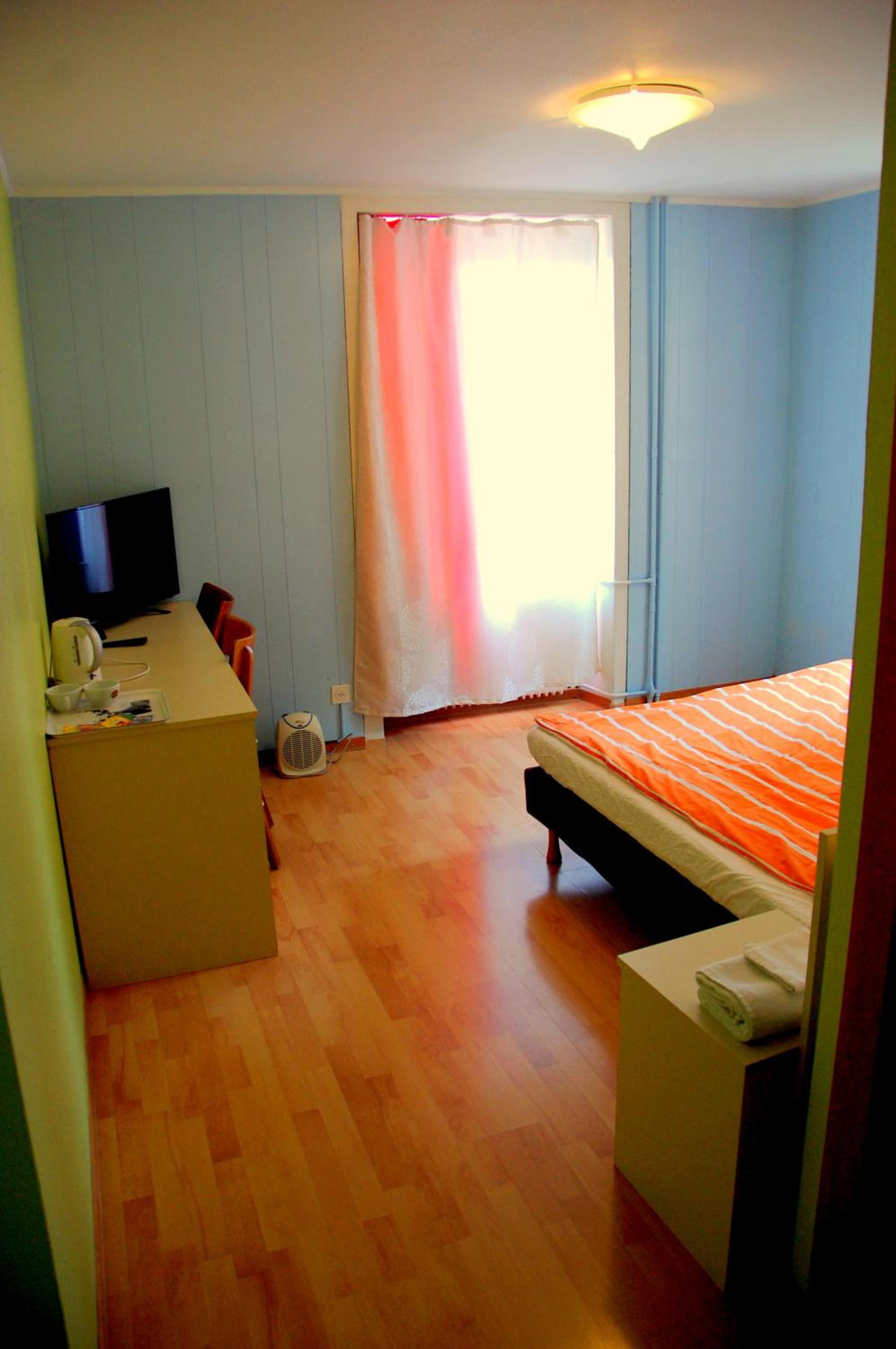 Photo 6