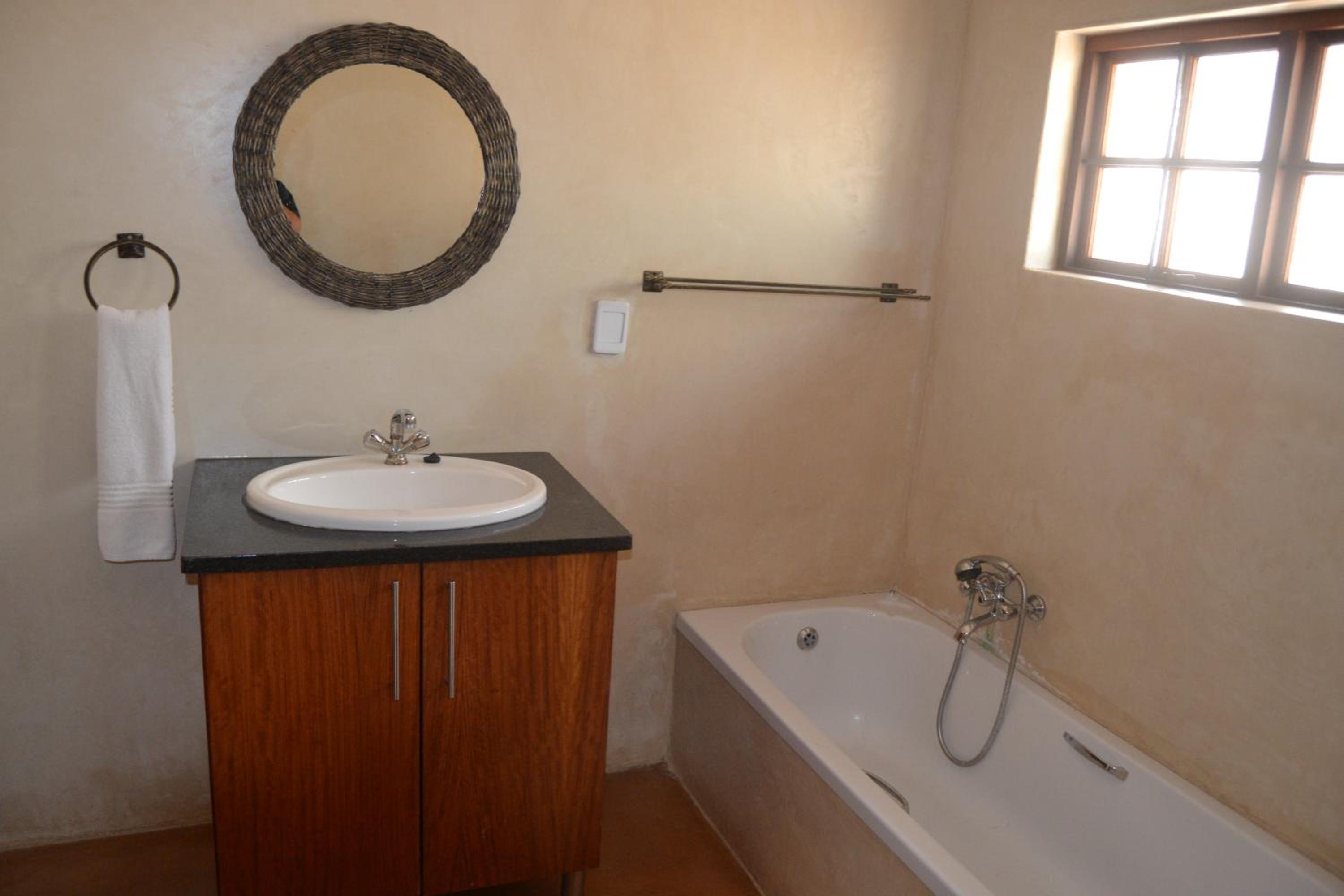 Thabaledi Game Lodge
