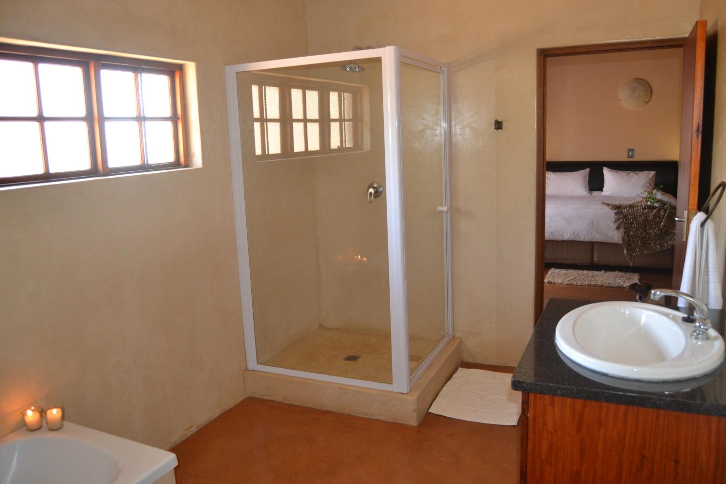 Thabaledi Game Lodge