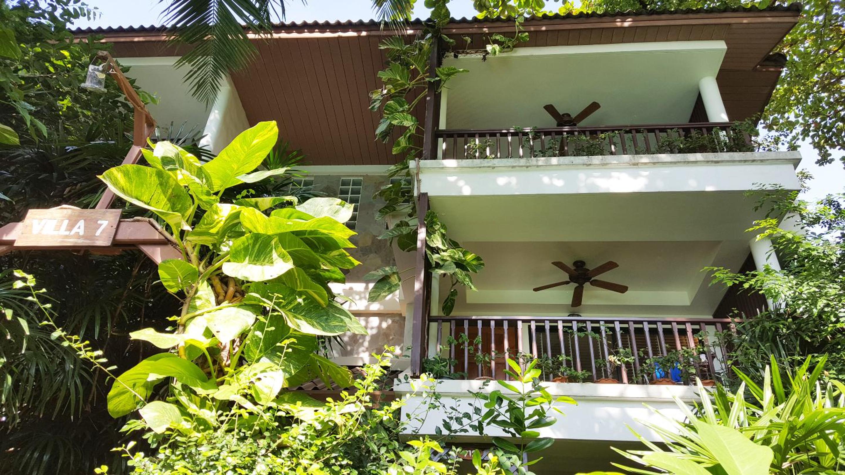 Birds and Bees Resort