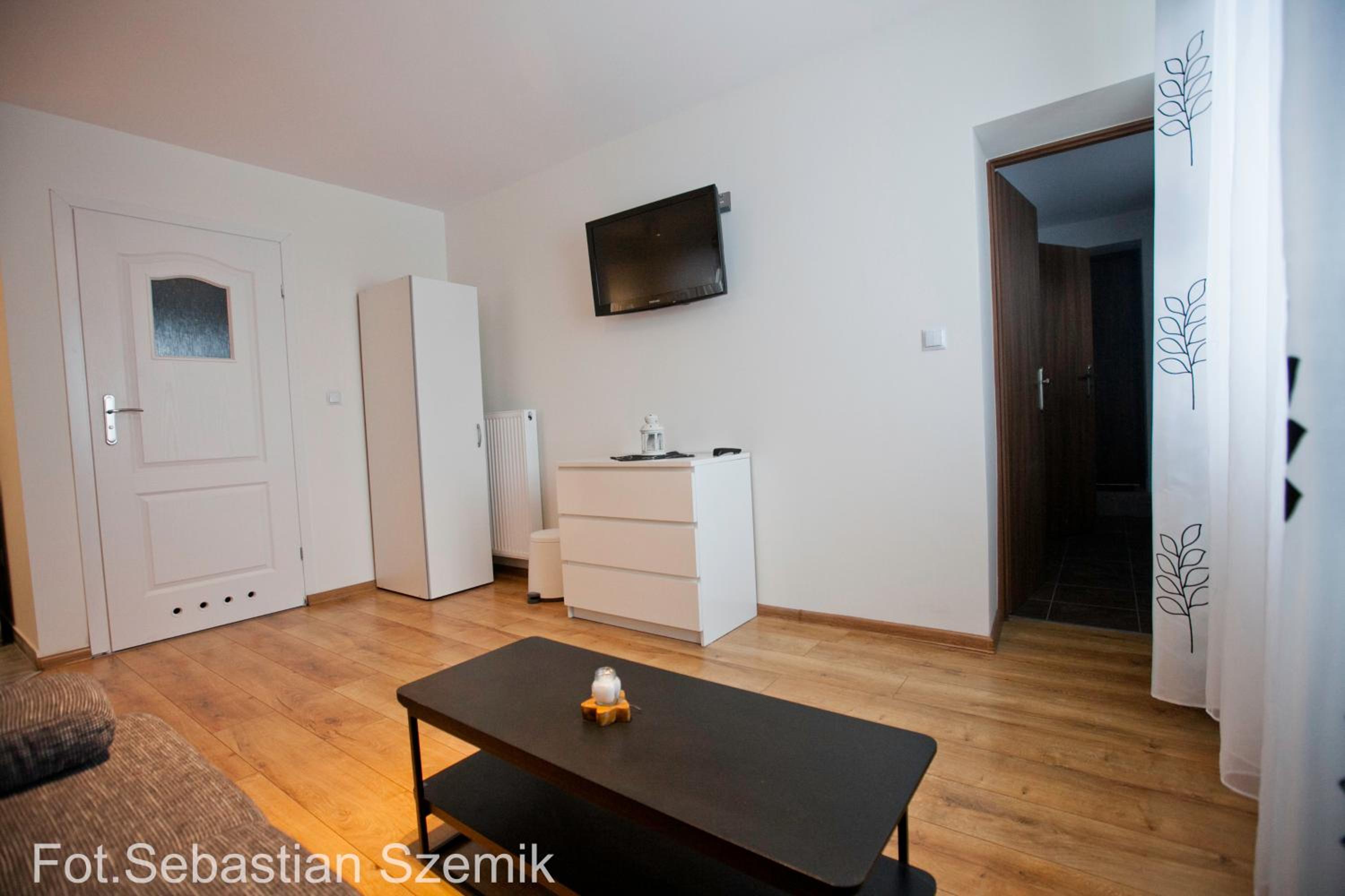 Photo 42