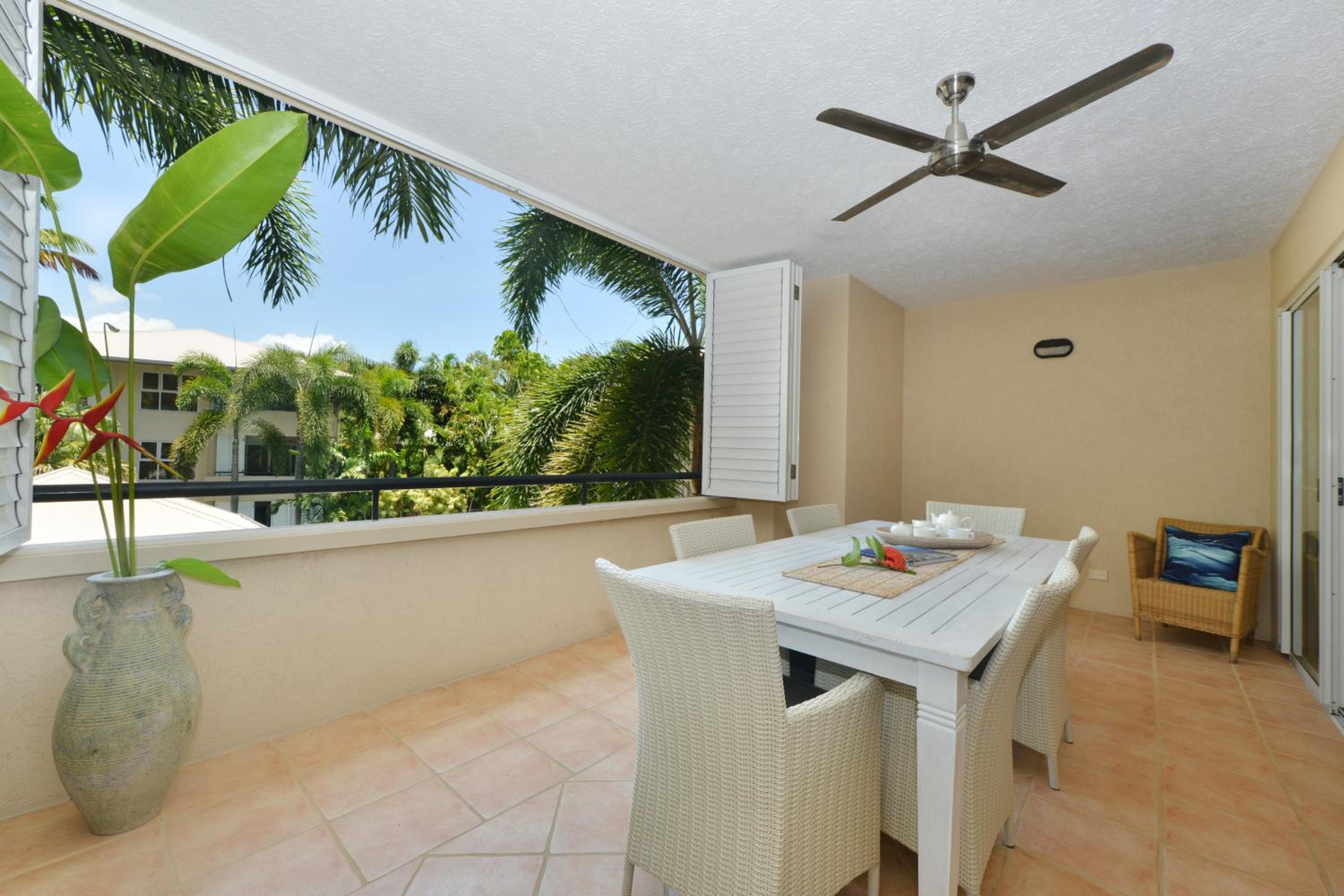 Cayman Villas Port Douglas