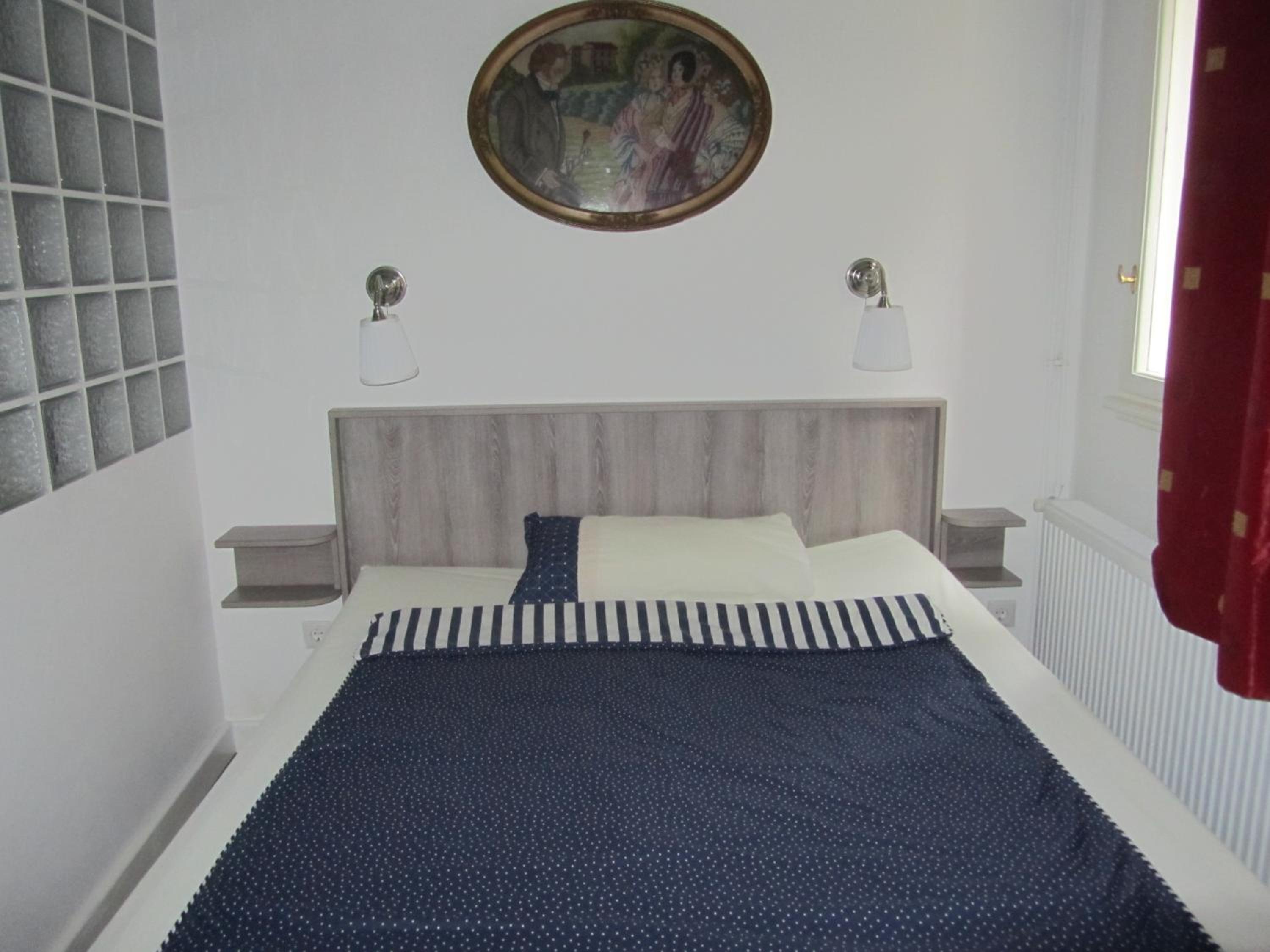 Judy and Sandor Apartmen view 5