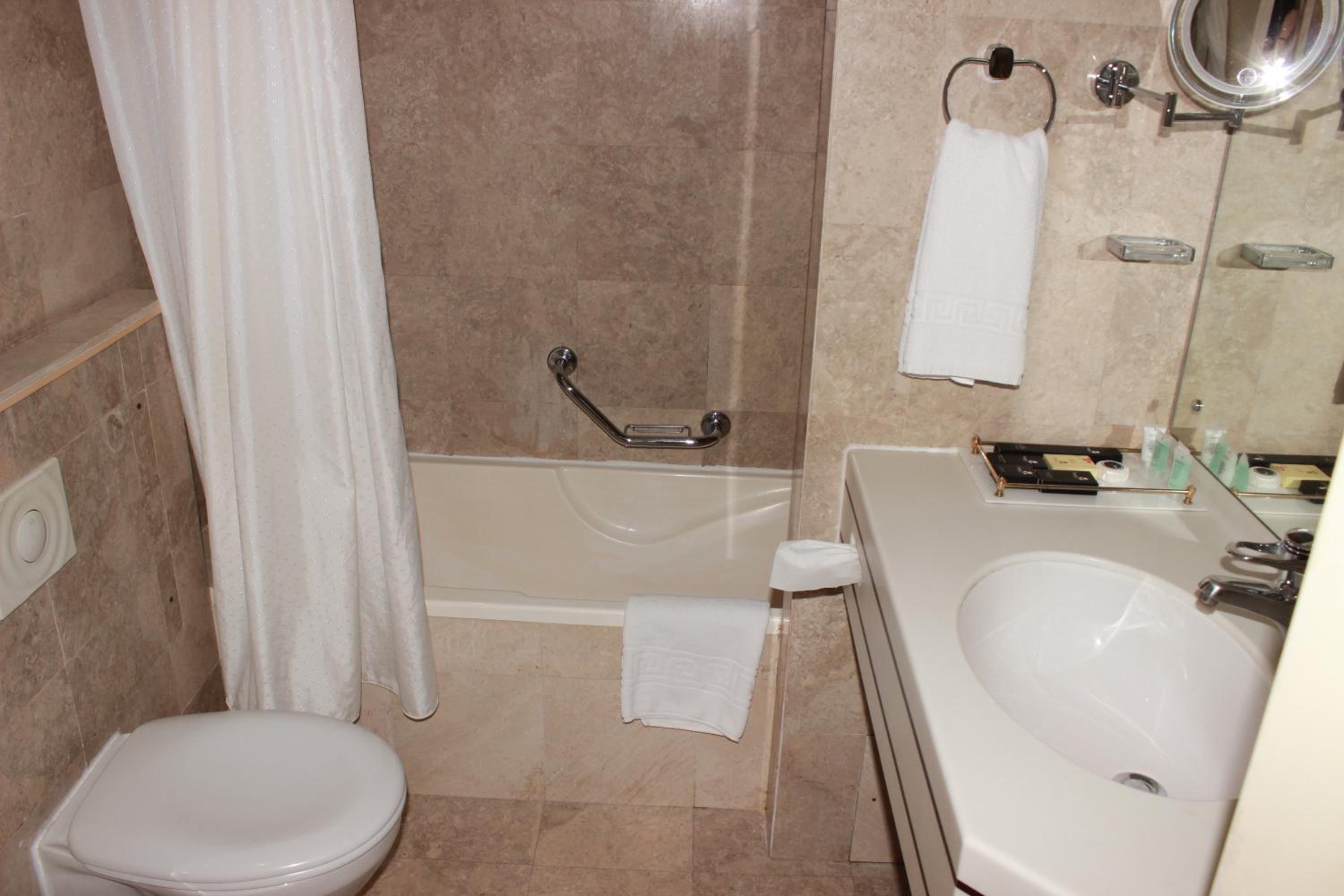 Al Qurum Resort photo 34 of 72