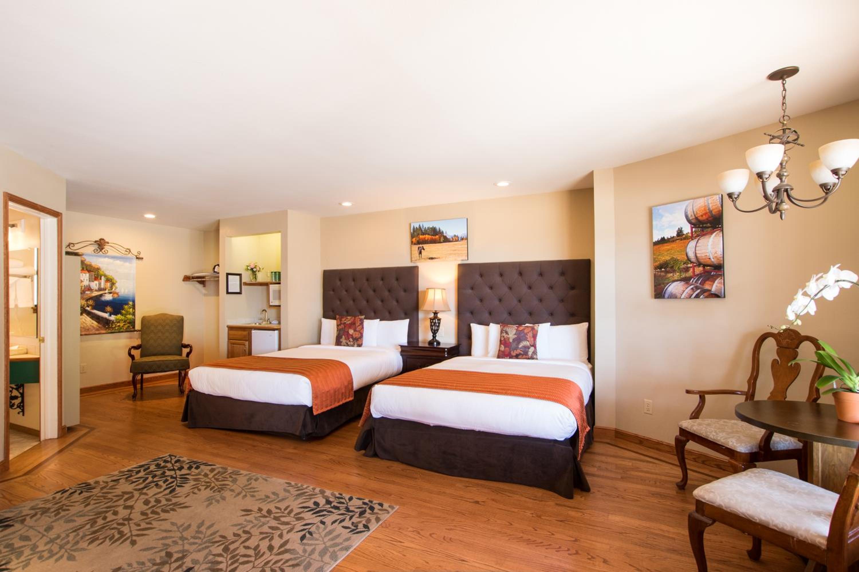 Mourelatos Lakeshore Resort - Property Image 21