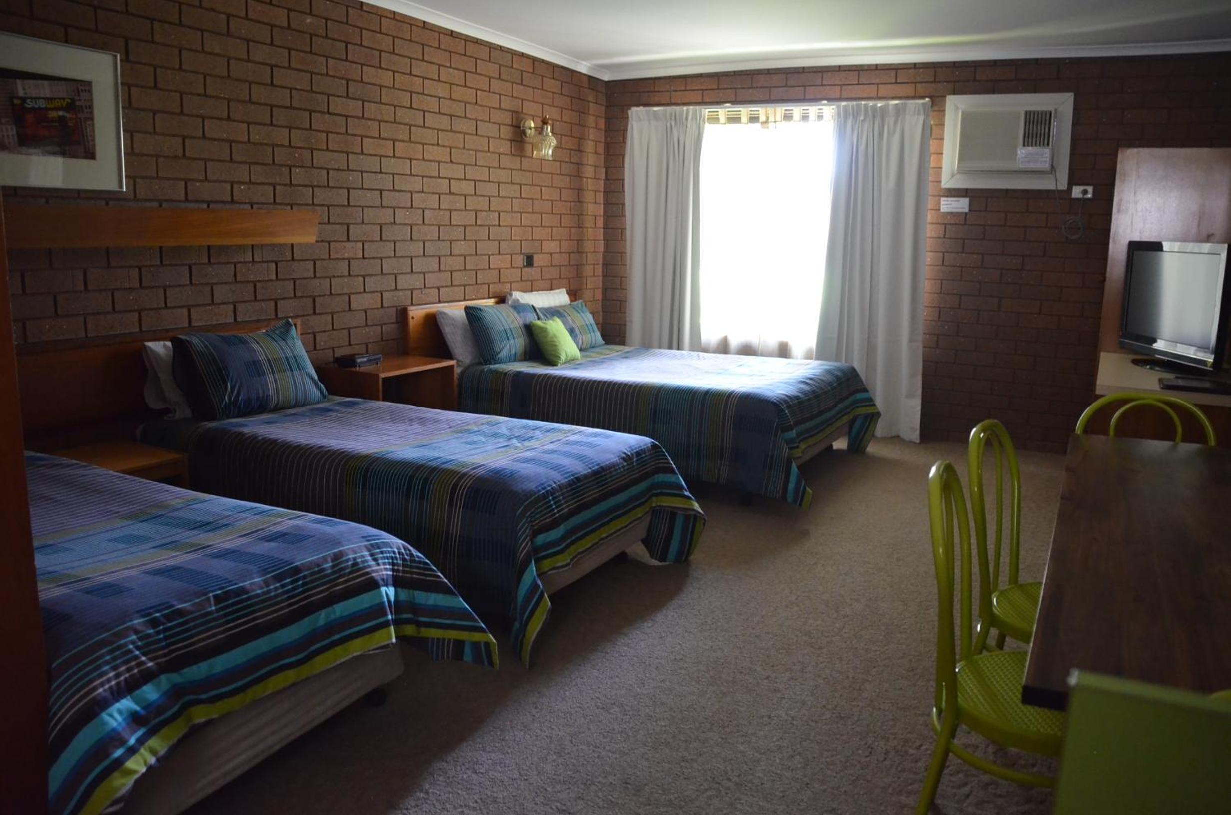 Kingswood Motel