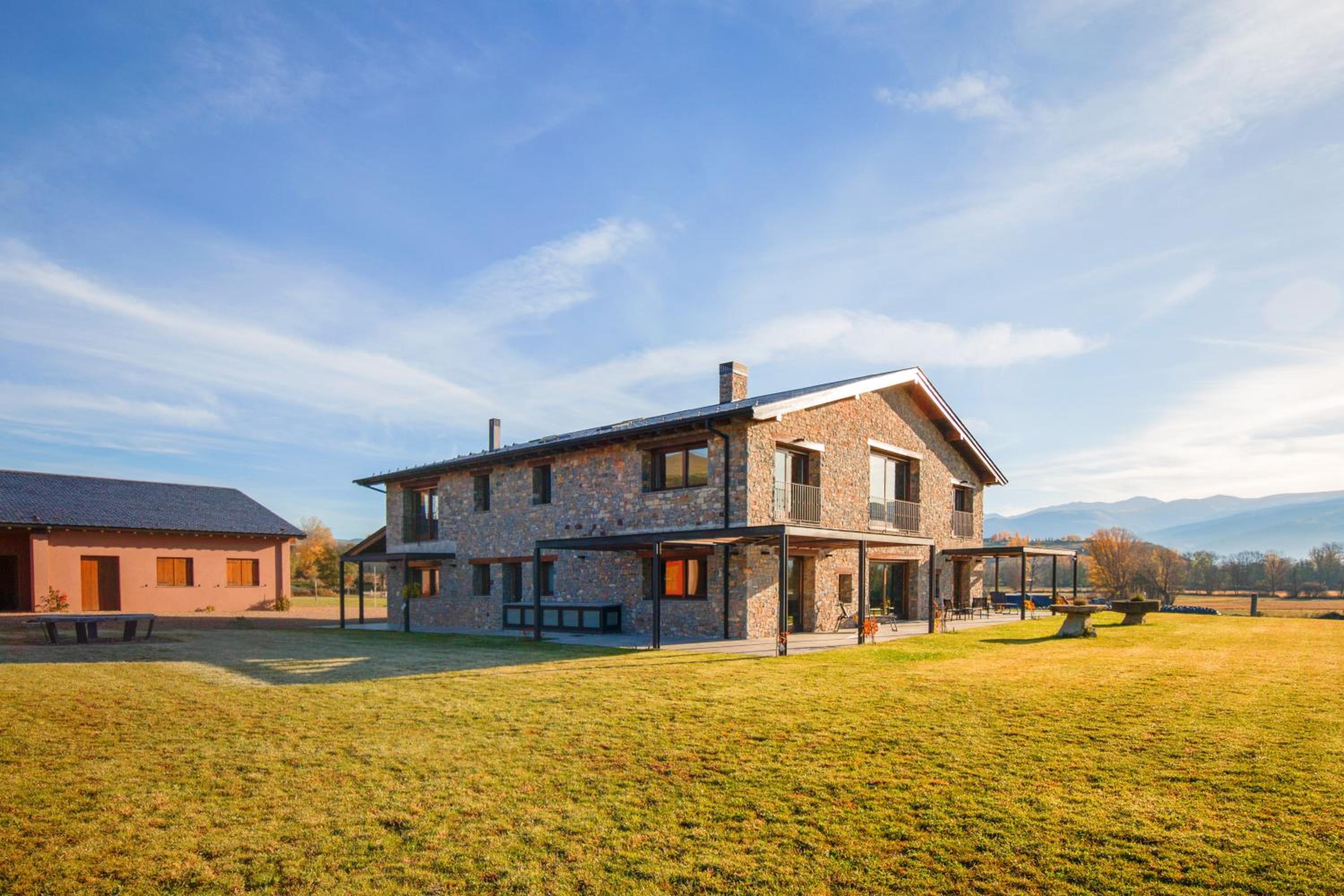 Casa de 7 suites y vistas 360. Les Feixes Llargues