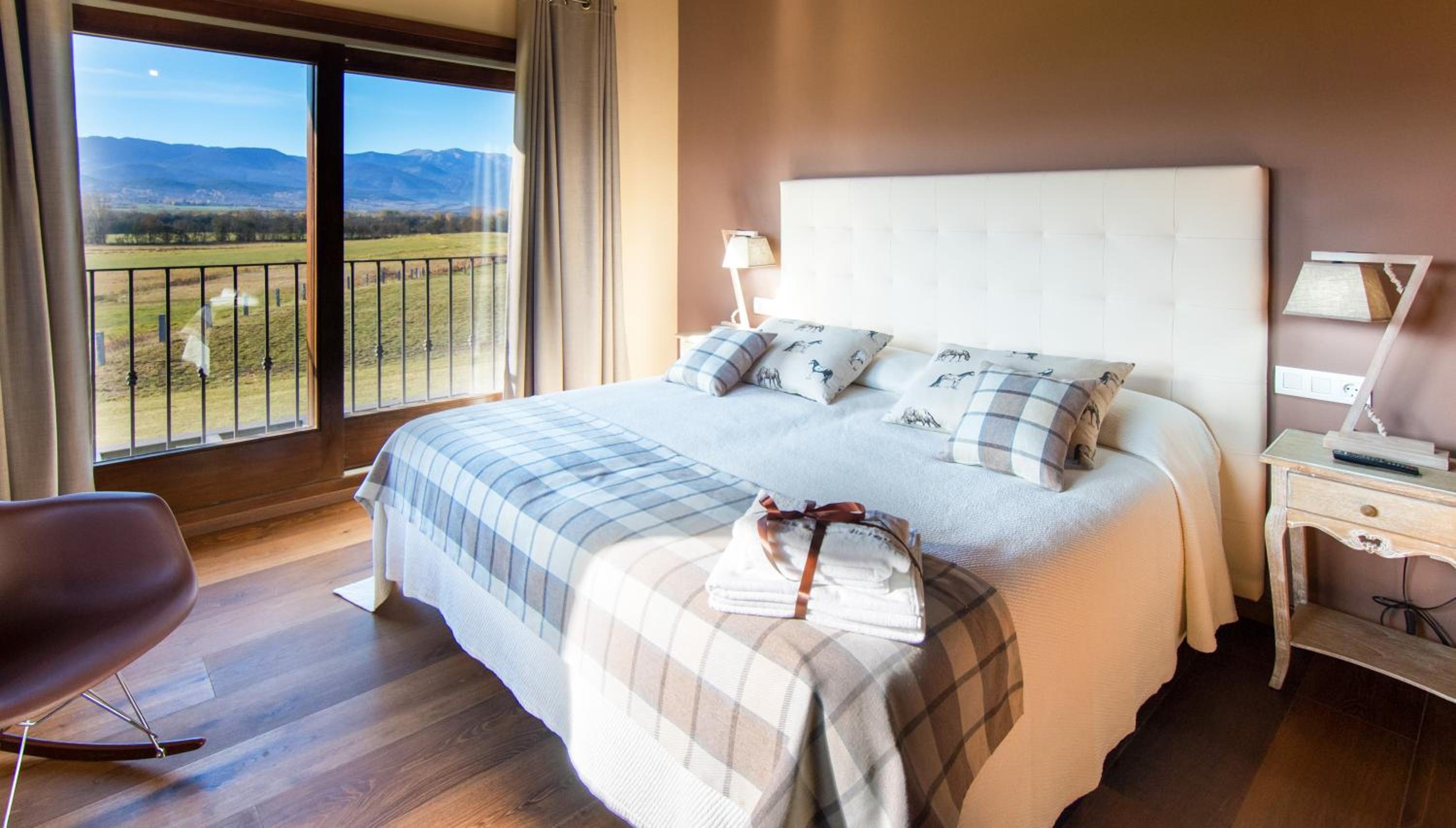 Casa de 7 suites y vistas 360. Les Feixes Llargues
