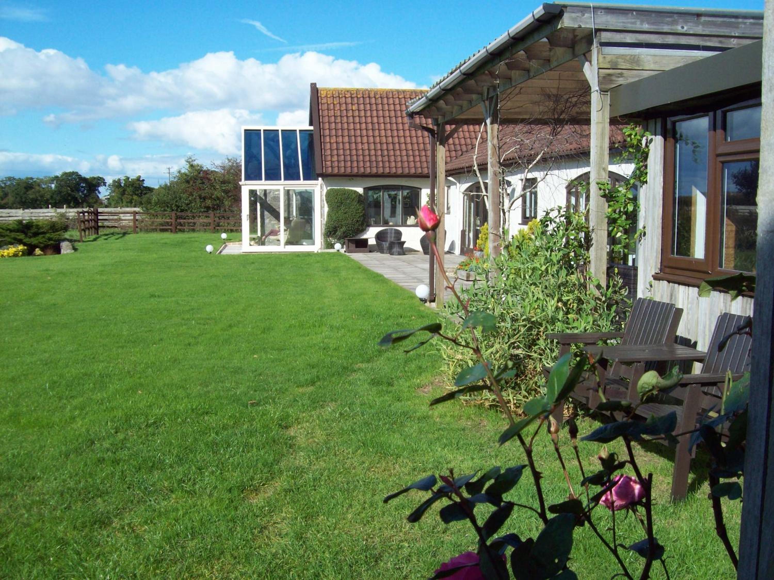 WILLOW BARN boutique B&B view 2